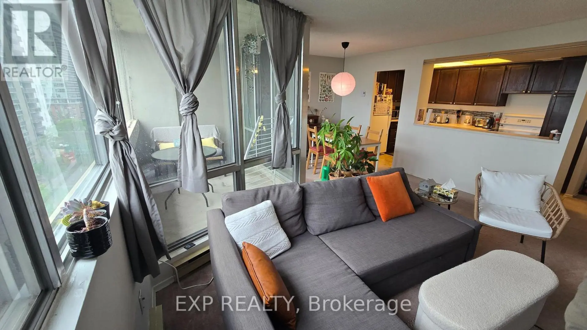 #1105 530 LAURIER AVENUE W - Image 7