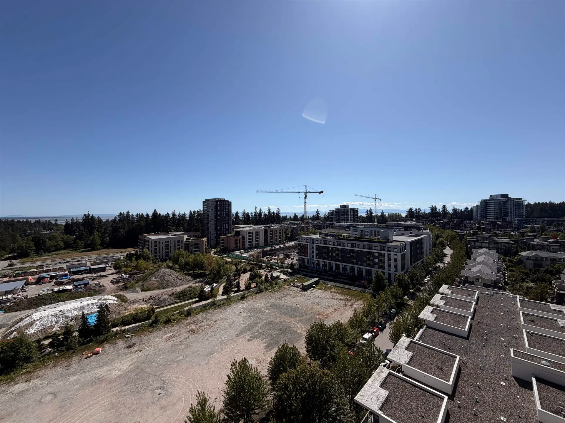 #1310 3487 Binning Road - Image 11