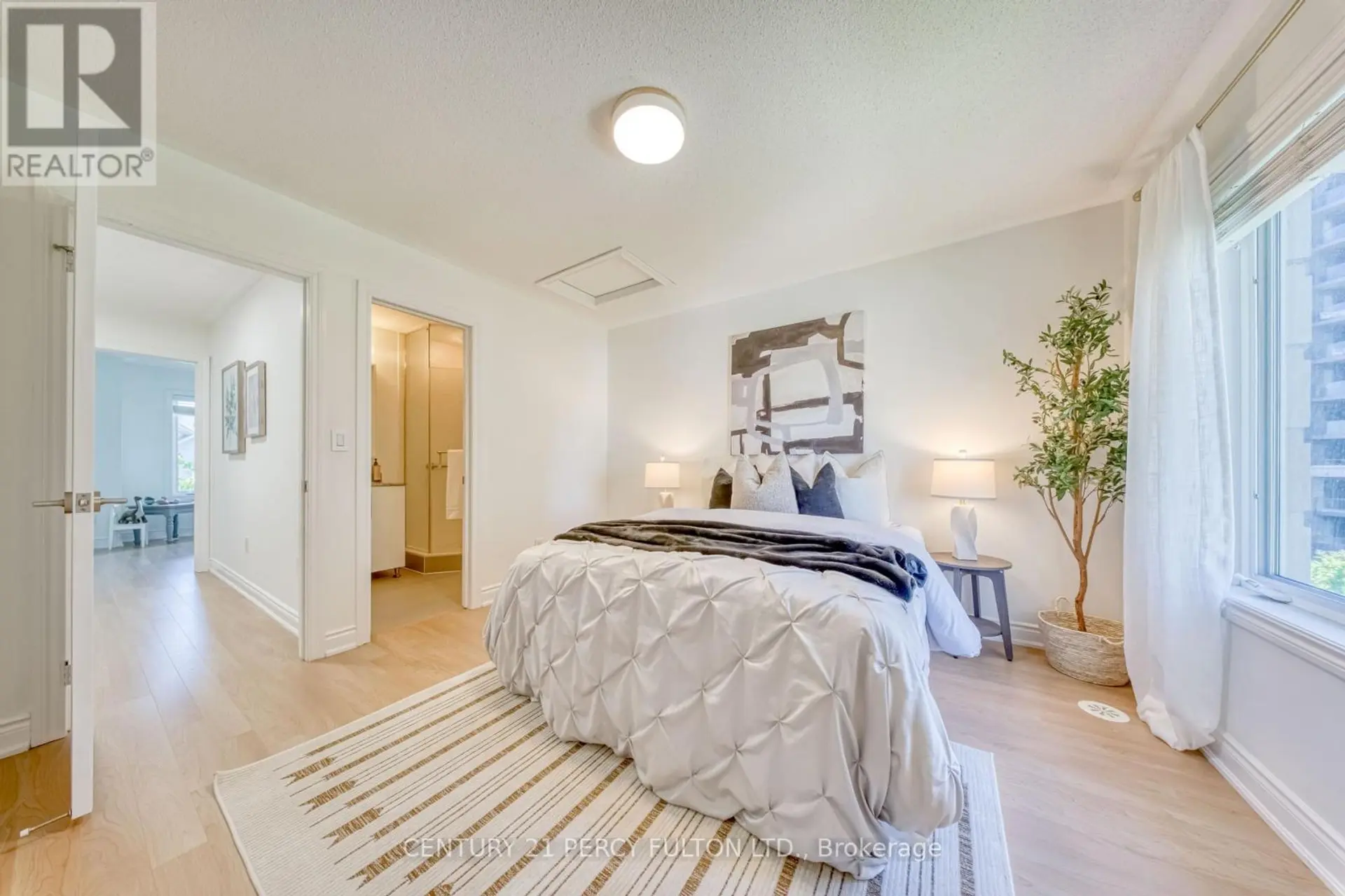 #21 259 SOUTH PARK ROAD - Image 11