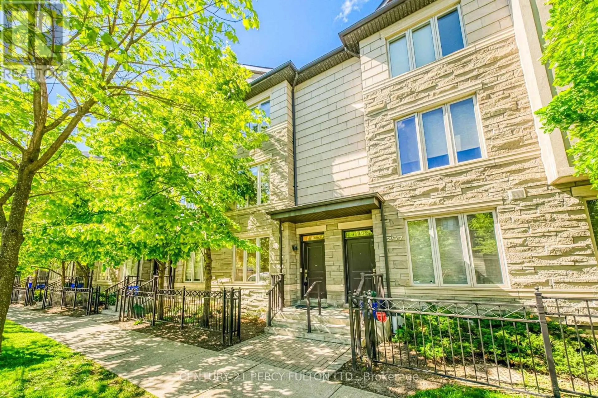 #21 259 SOUTH PARK ROAD - Image 19