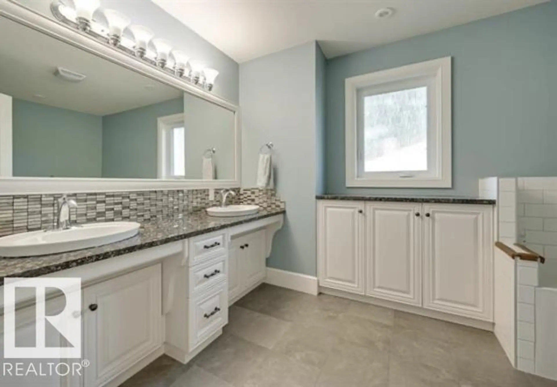 10836 130 Street NW - Image 13