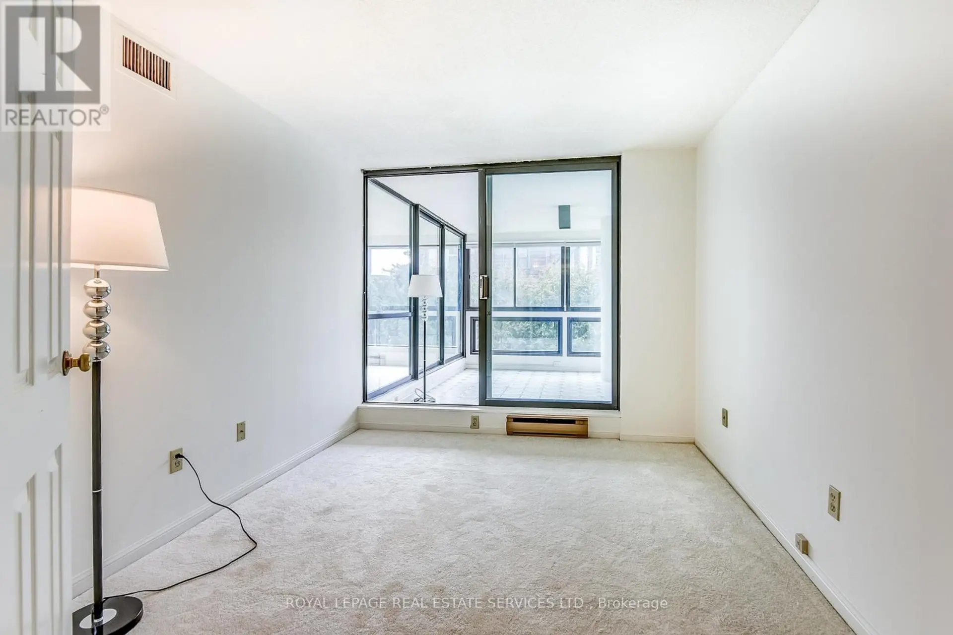 #303 2545 BLOOR STREET W - Image 13