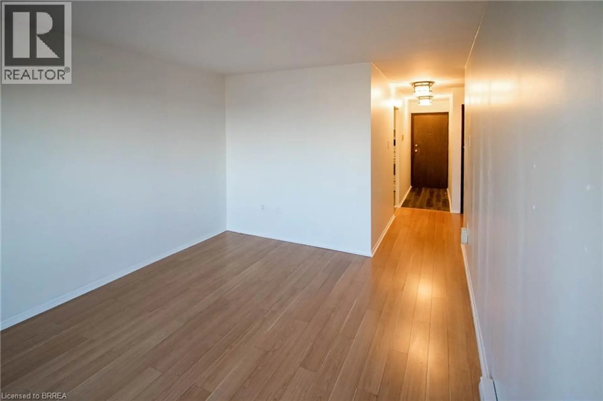 #304 1100 JALNA Boulevard - Image 10