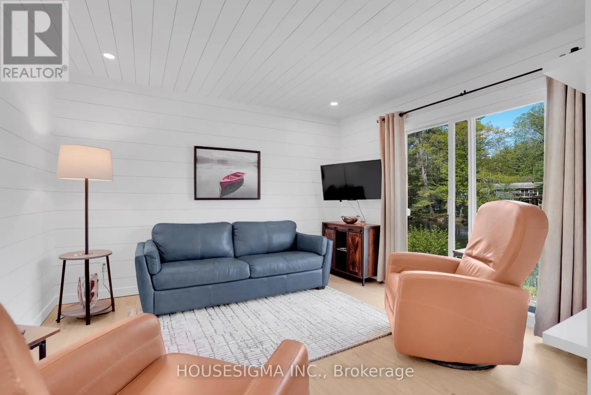 8150 LAIDLAW AVENUE - Image 12