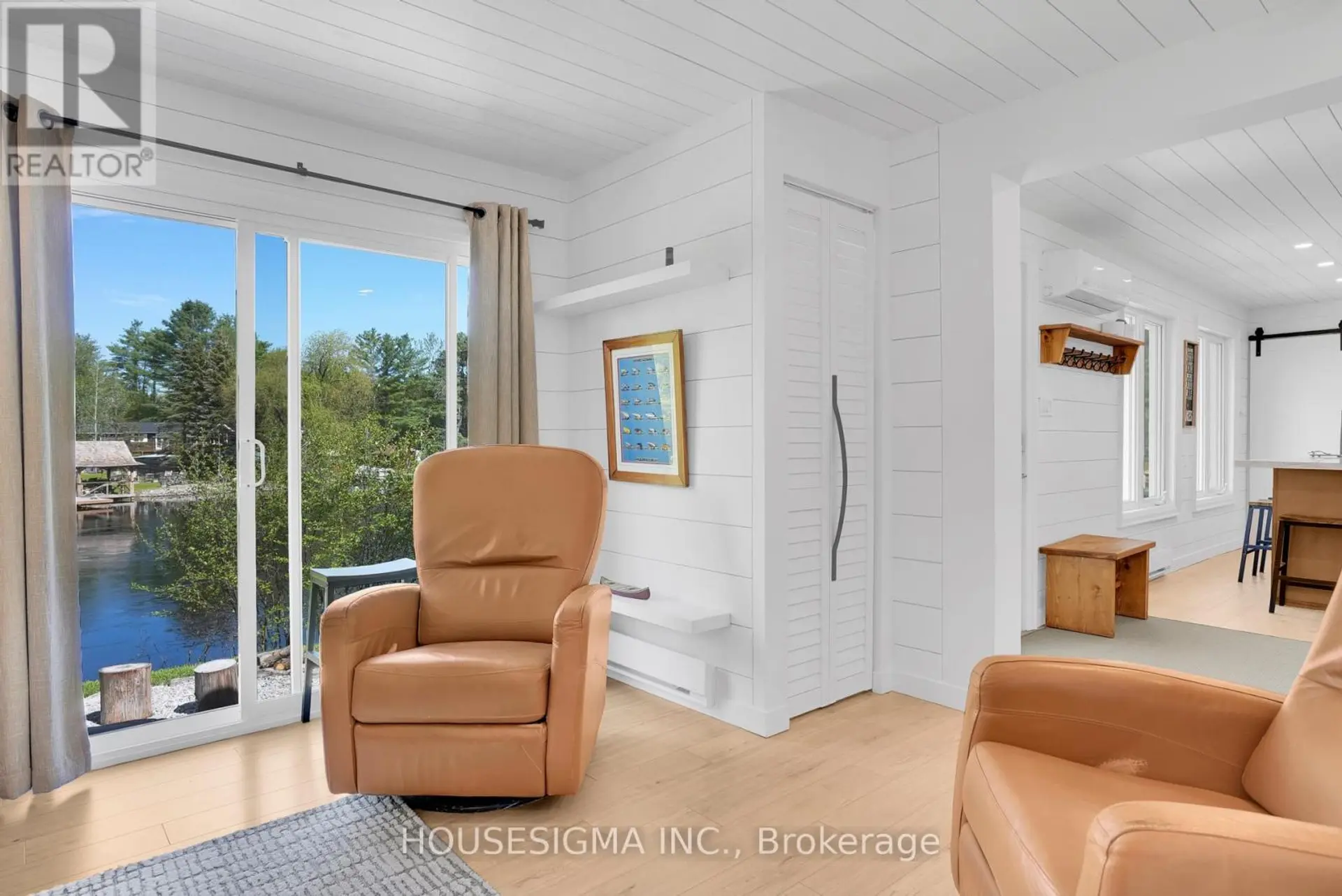 8150 LAIDLAW AVENUE - Image 13