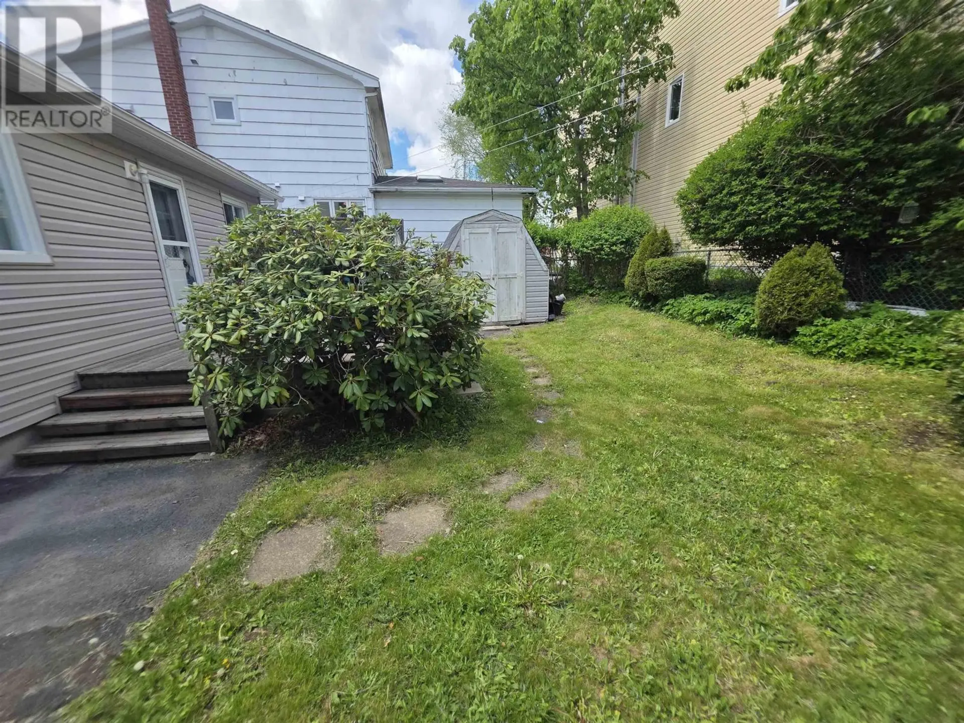 2883 Connaught Avenue - Image 16