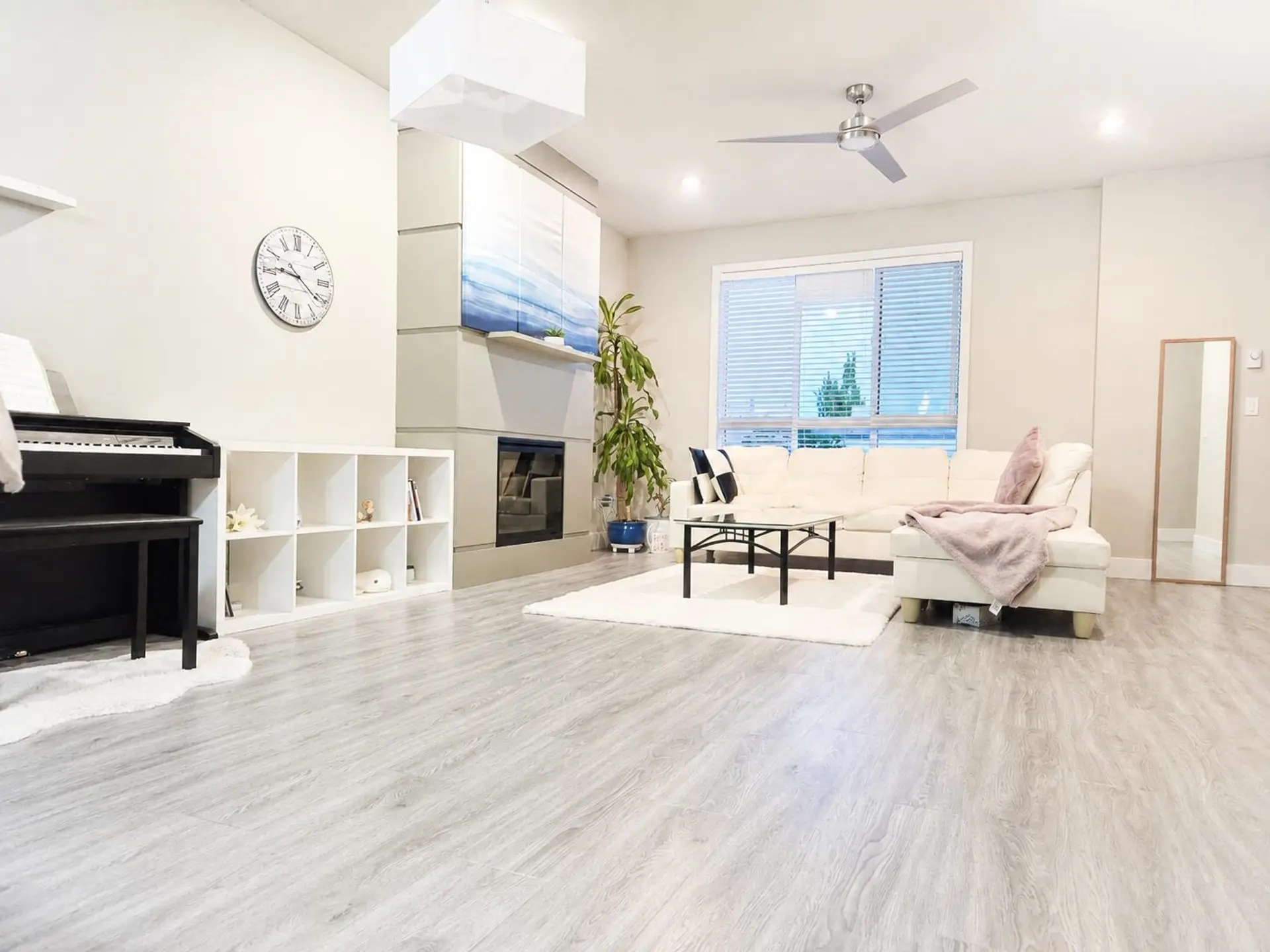 Property at #10 1938 North Parallel Road, Abbotsford, BC