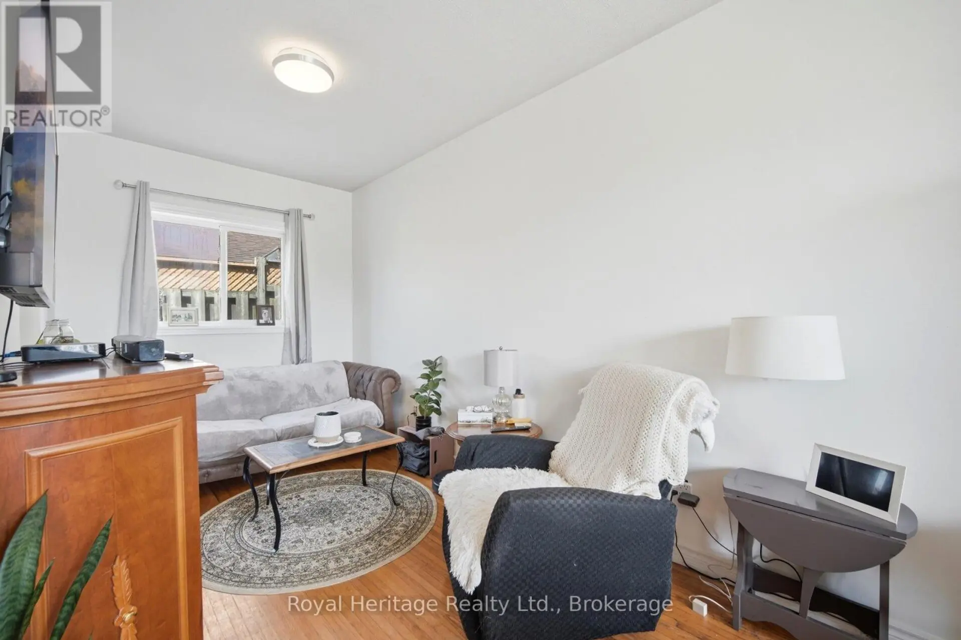 1546 LAKEMOUNT STREET - Image 5
