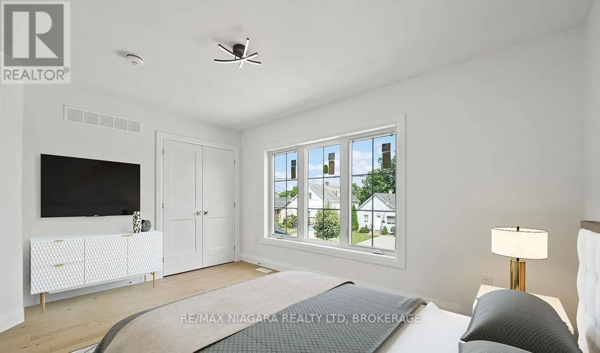 185B RYKERT STREET - Image 15