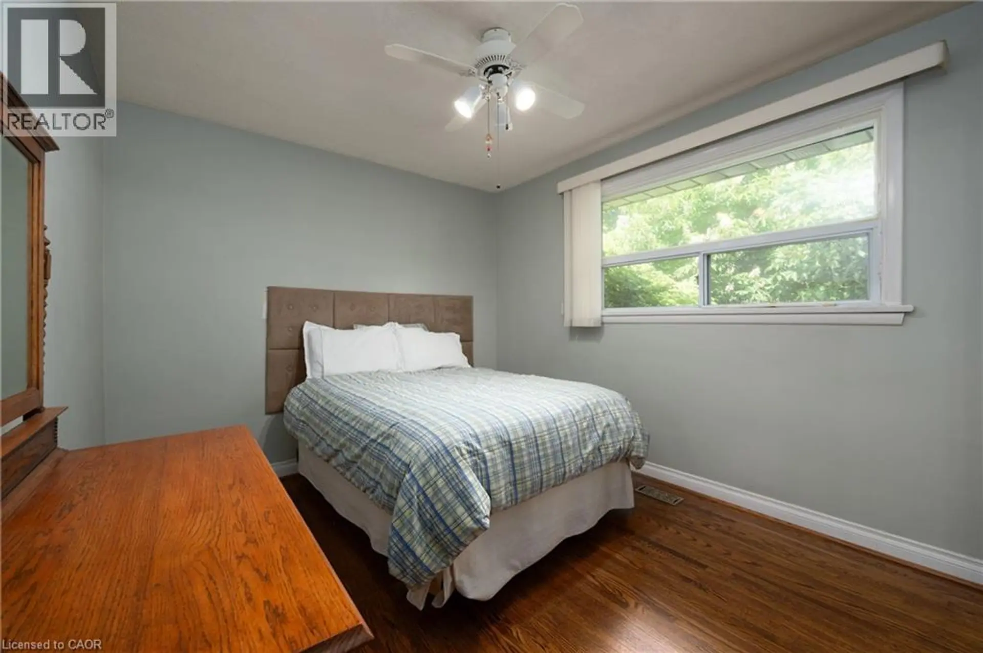 1304 AVON Crescent - Image 14