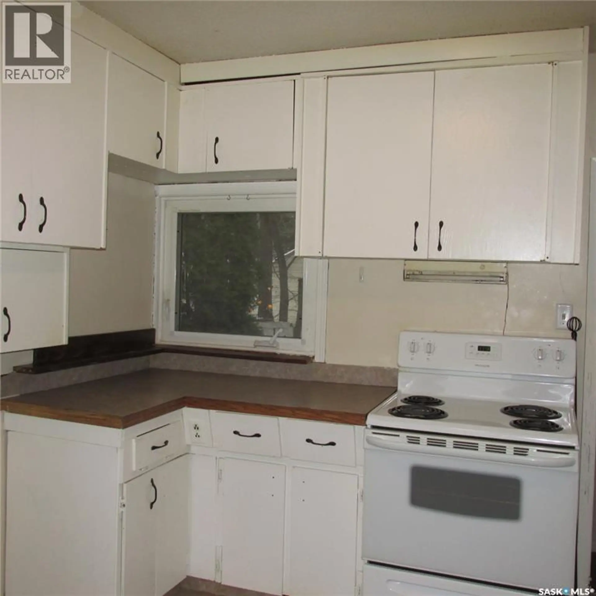 2047 Retallack STREET - Image 5