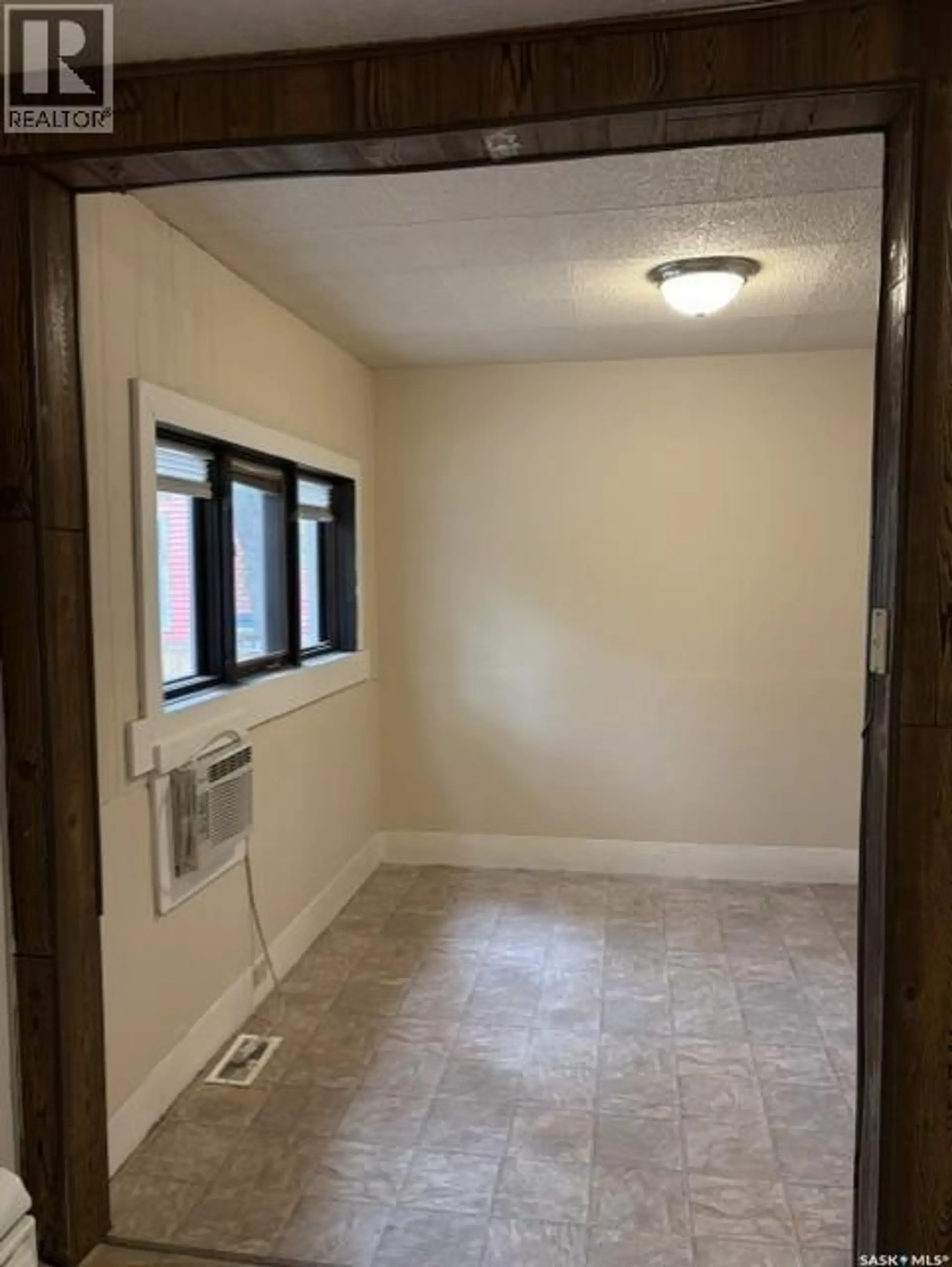 2047 Retallack STREET - Image 6