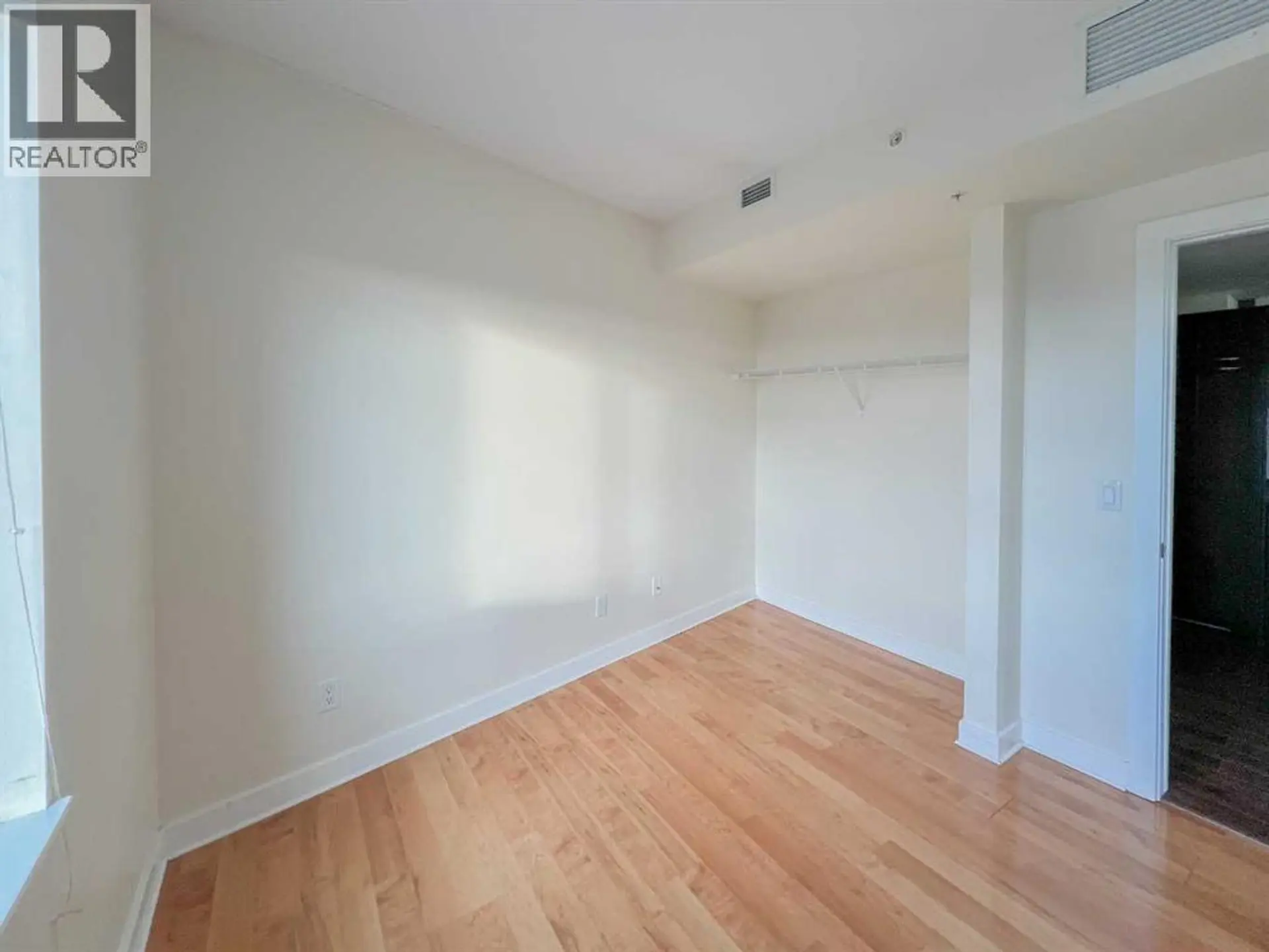 #1307 3830 Brentwood Road NW - Image 6