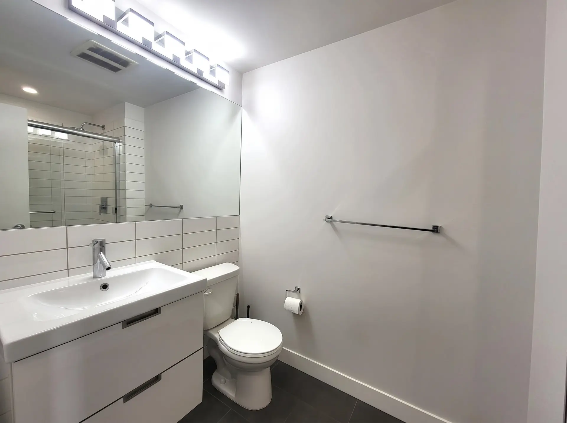 #503 138 E Hastings Street - Image 4