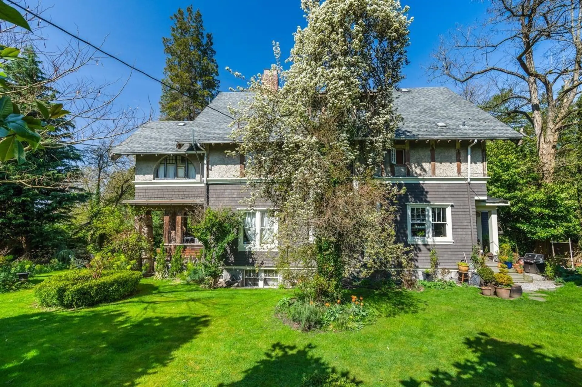 1650 Cedar Crescent - Image 12