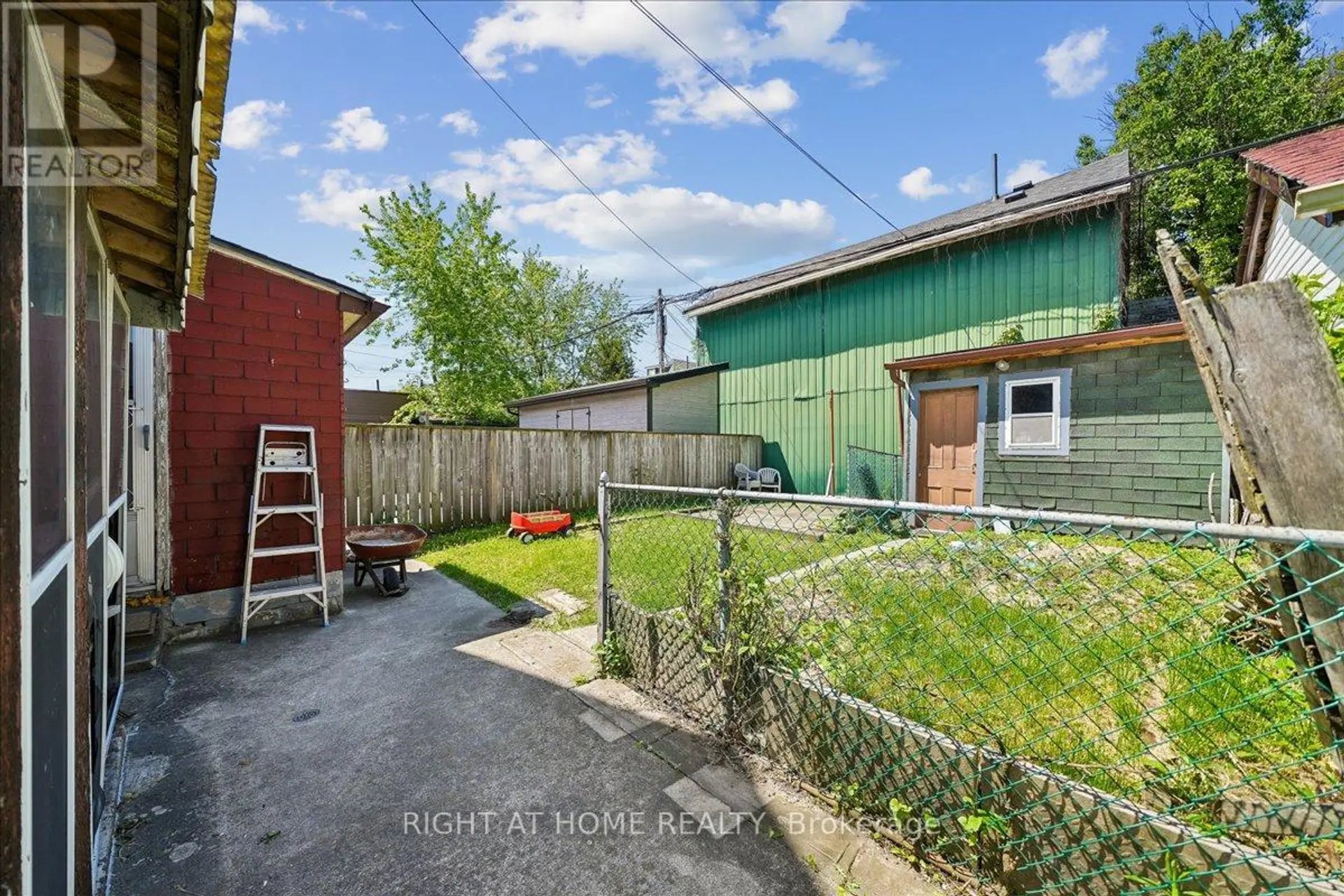 434 MARGUERETTA STREET N - Image 10