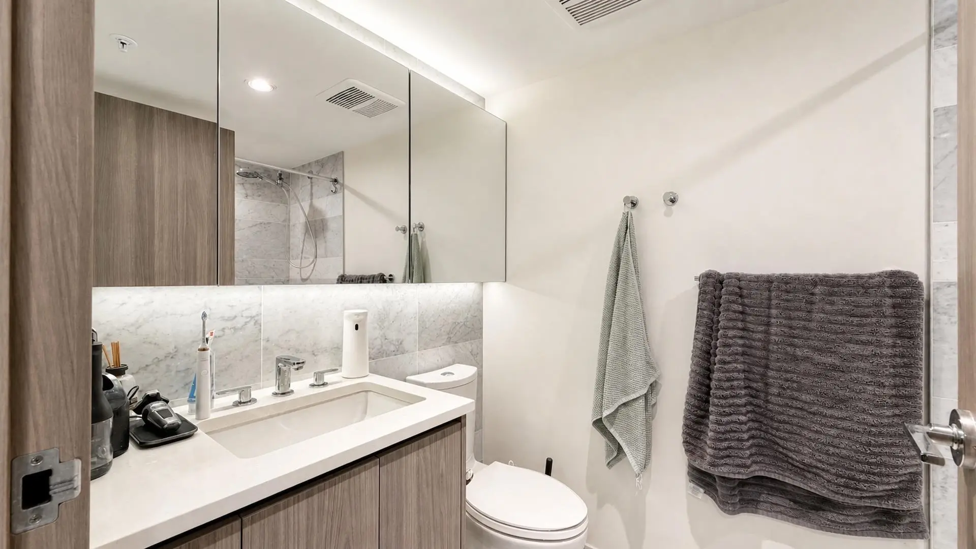 #819 8800 Hazelbridge Way - Image 6