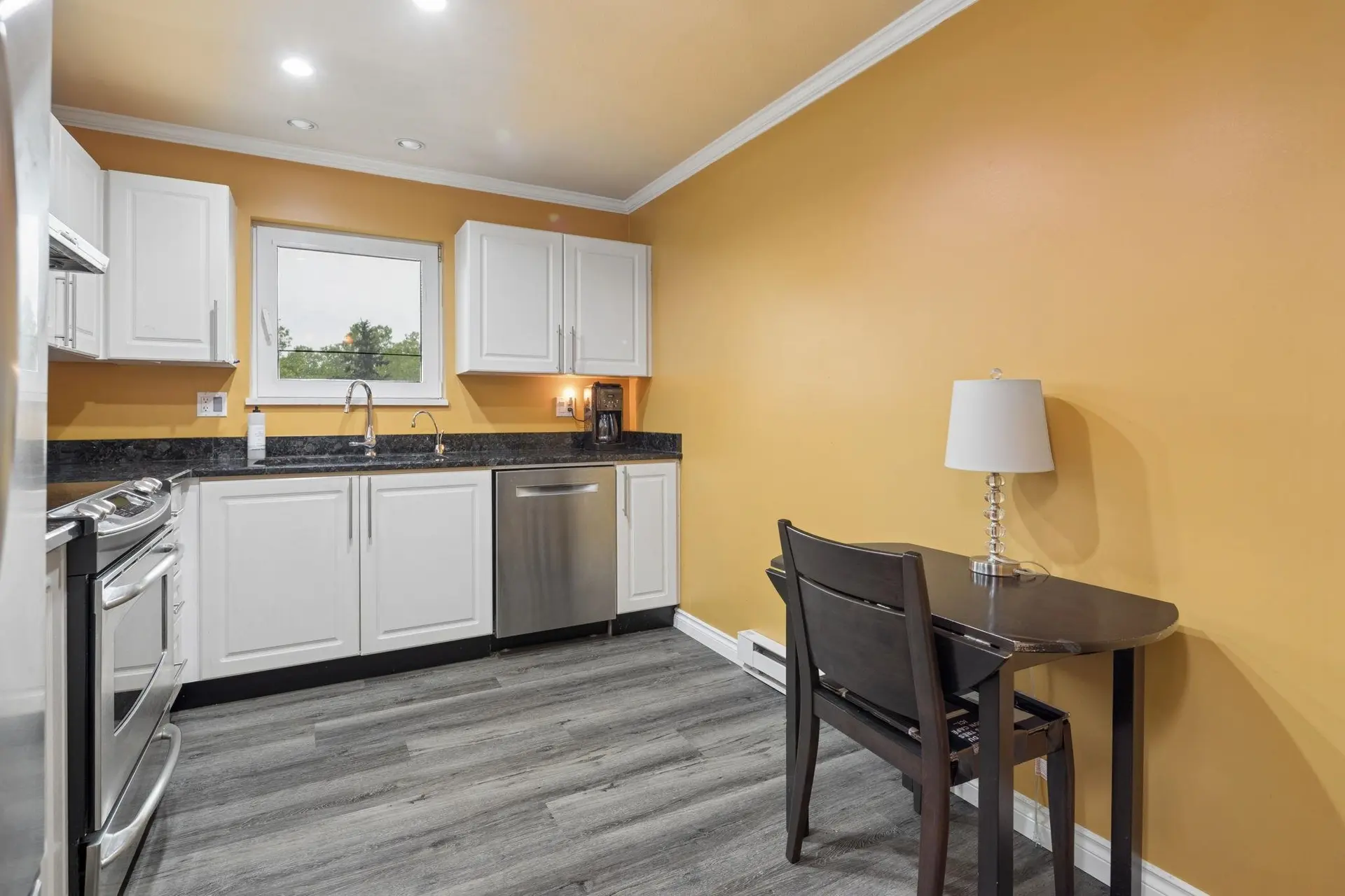 #305 5977 177b Street - Image 10