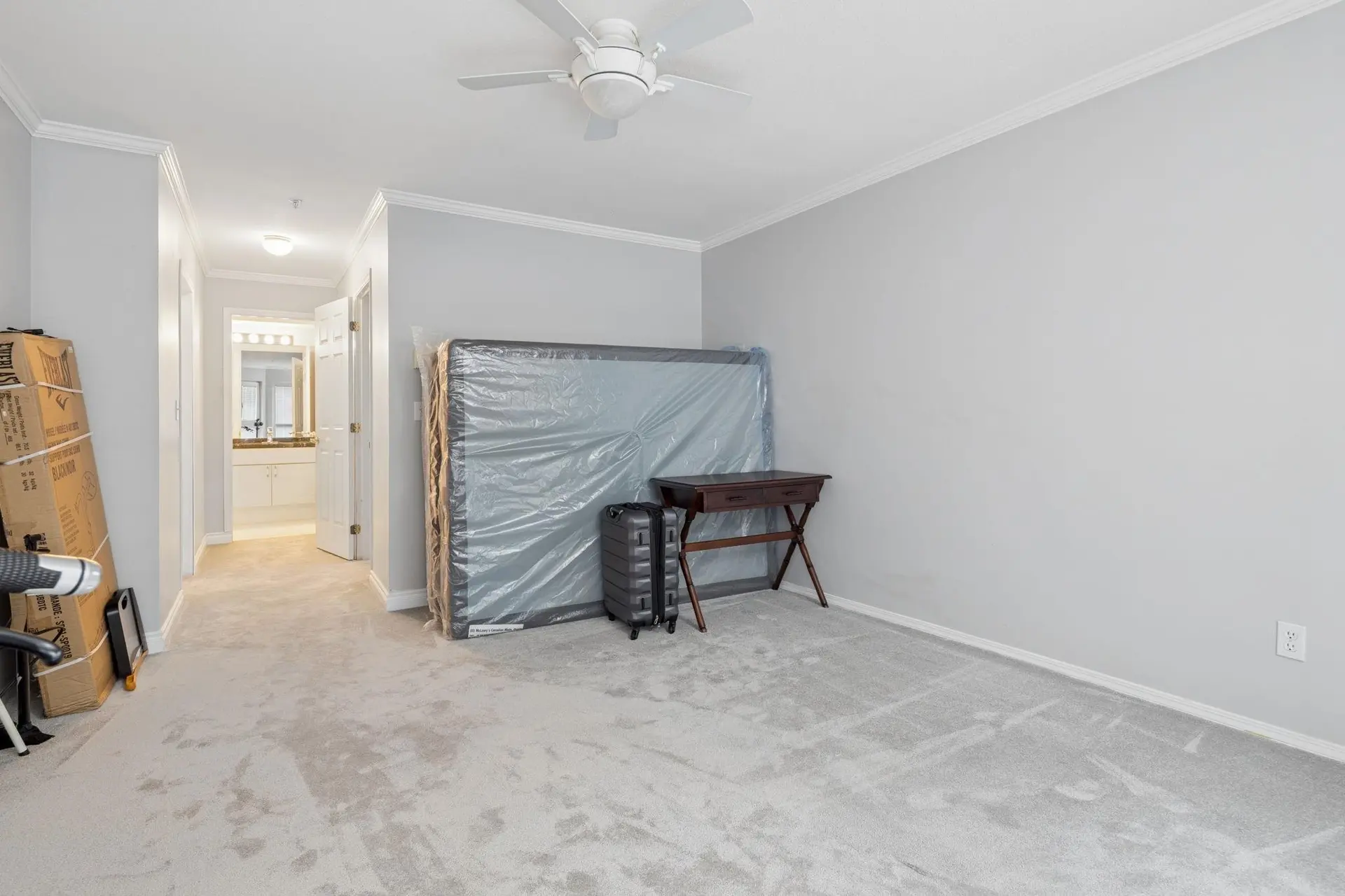 #305 5977 177b Street - Image 18