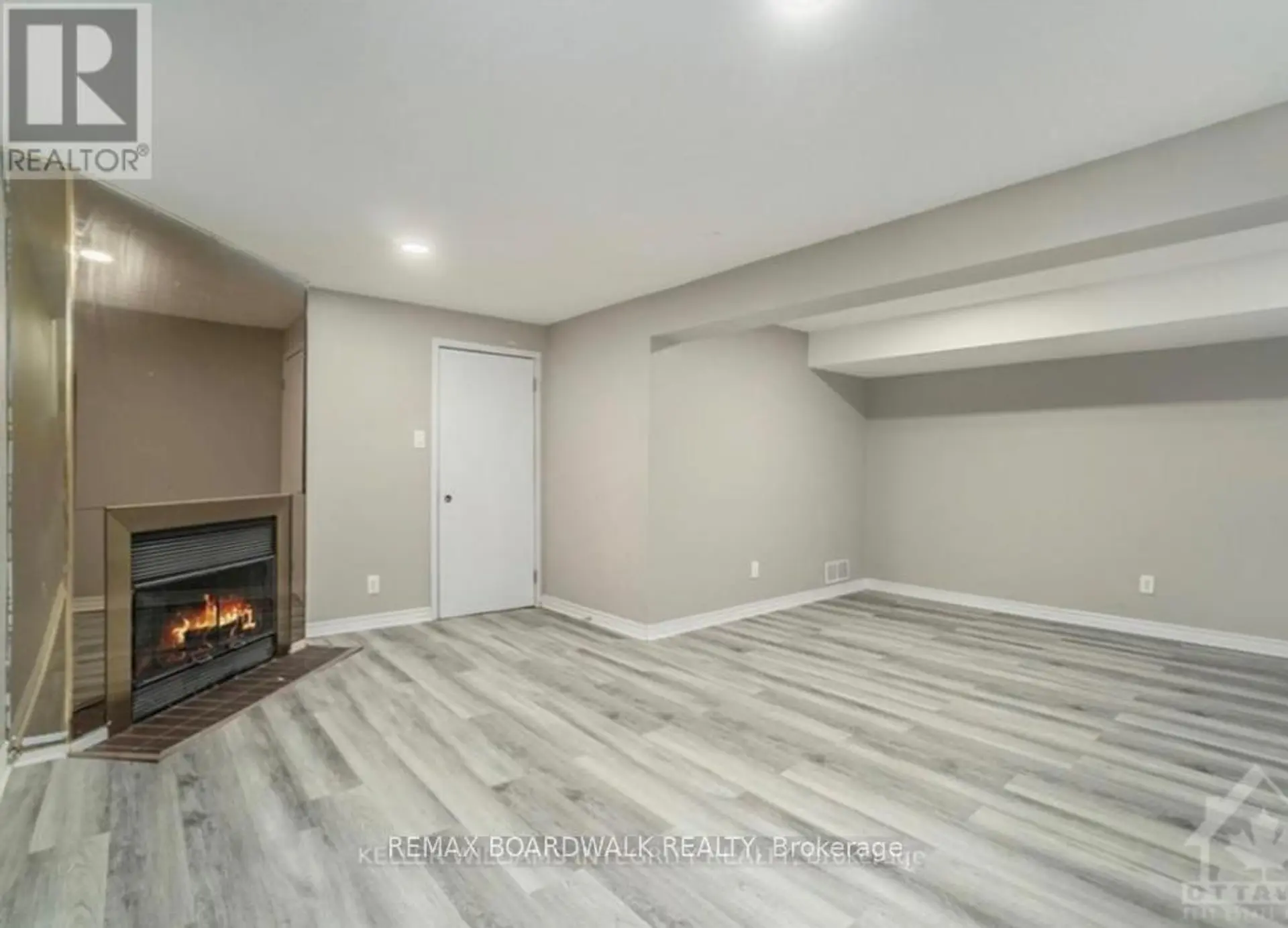 563 LATOUR CRESCENT - Image 15