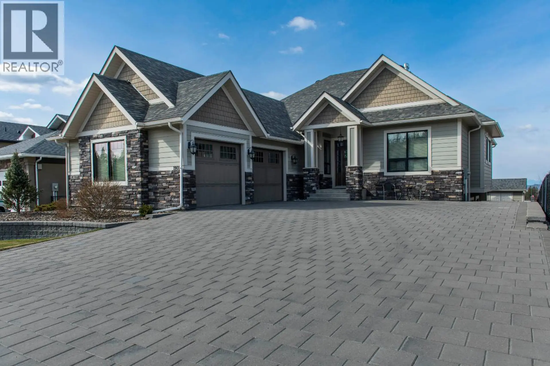 Property at 1901 16TH Street S, Cranbrook, BC