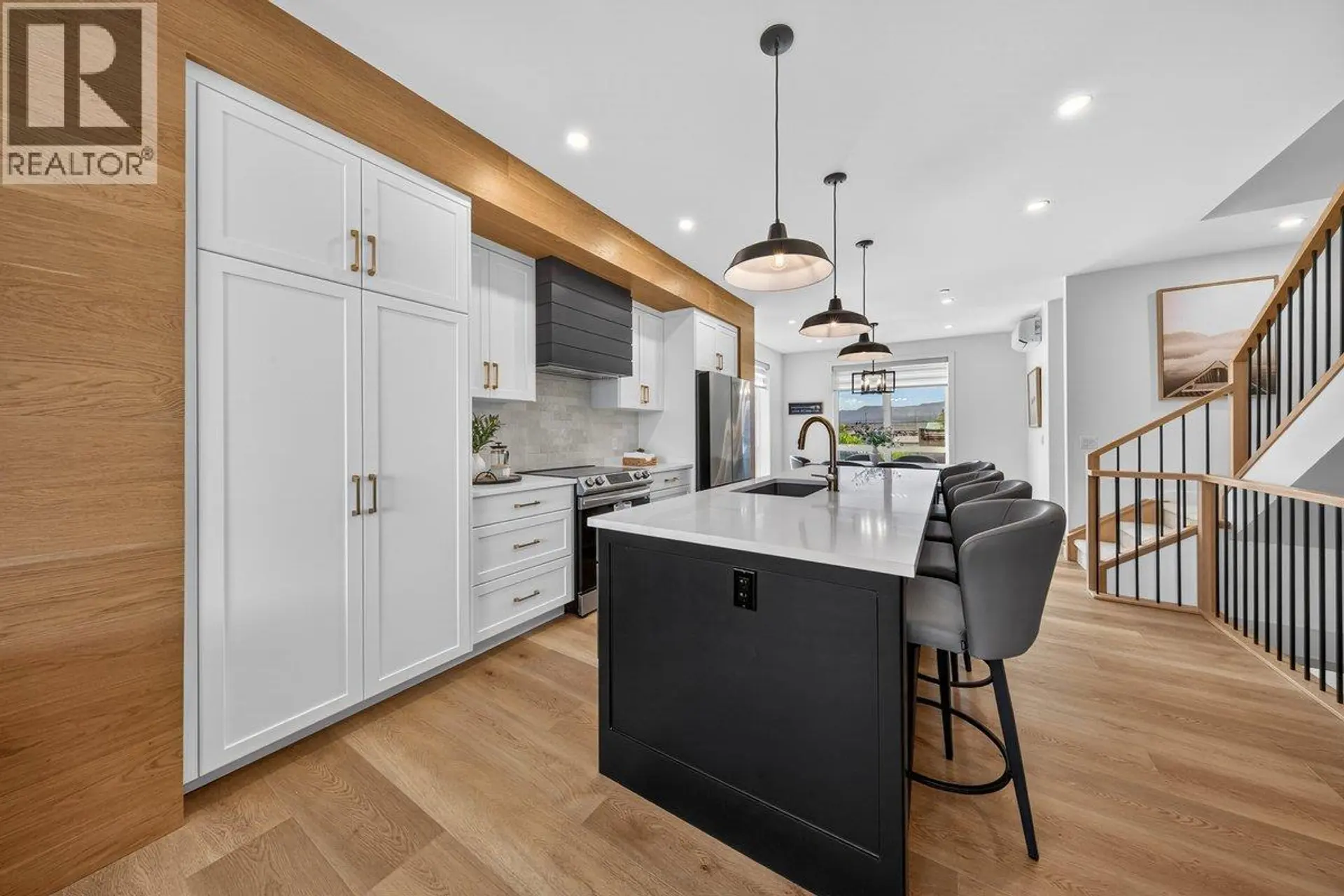 Property at #401 510 14TH Street, Invermere, BC