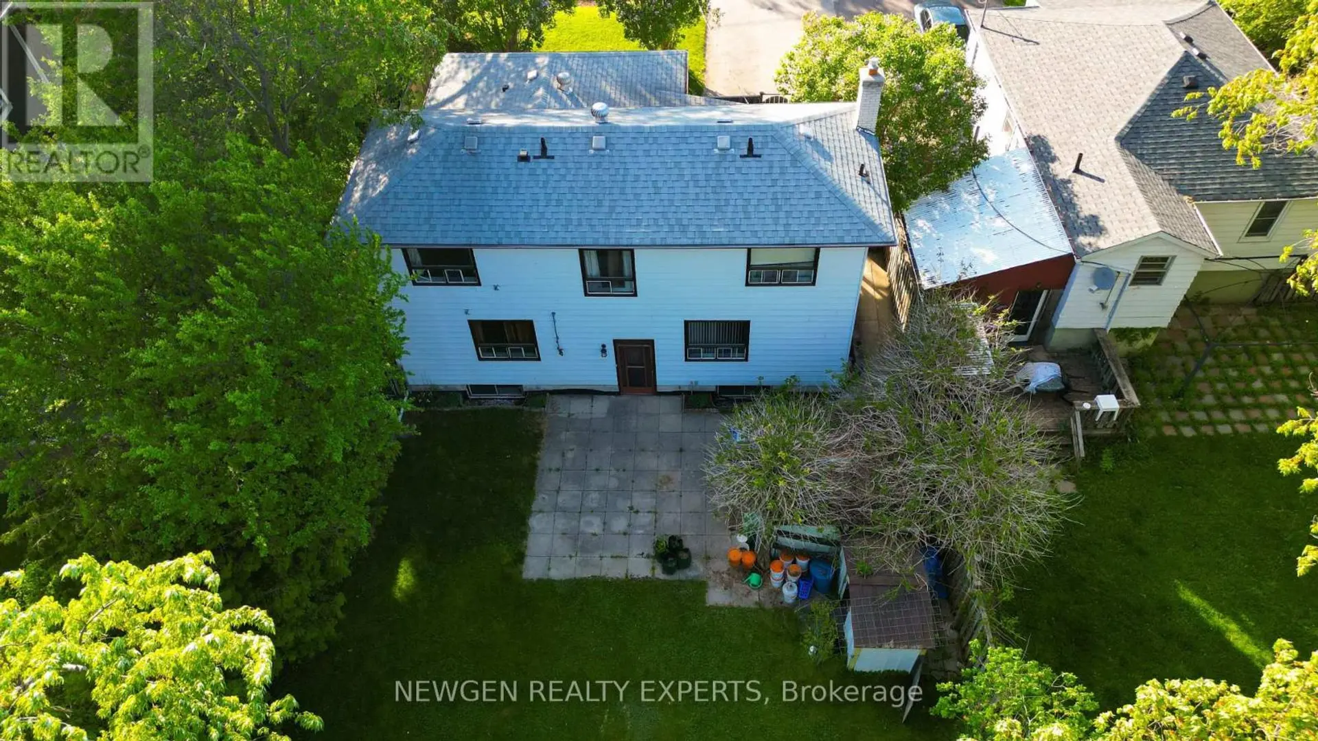 1070 PELHAM AVENUE - Image 13