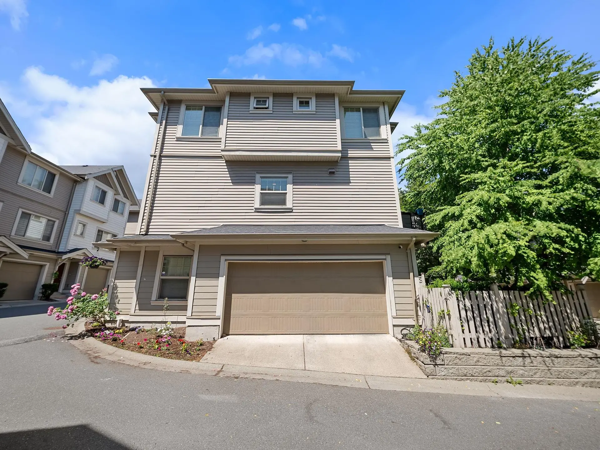 #13 19097 64 Avenue - Image 2