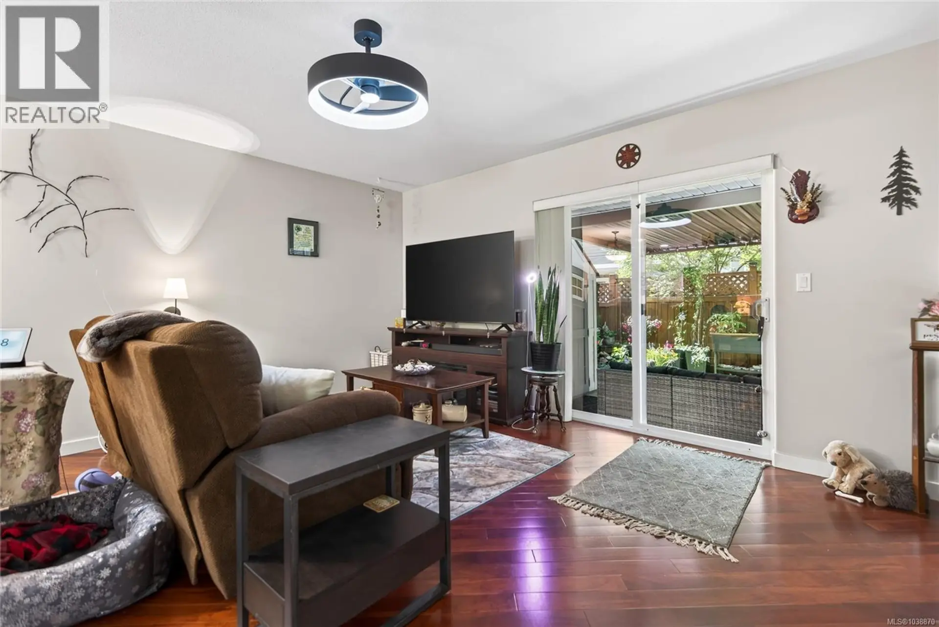 #119 170 Centennial Dr - Image 3