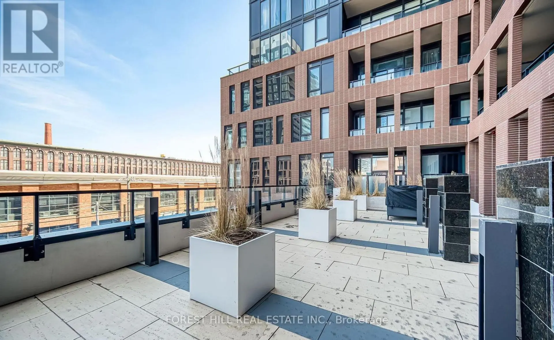 #418 270 DUFFERIN STREET - Image 9