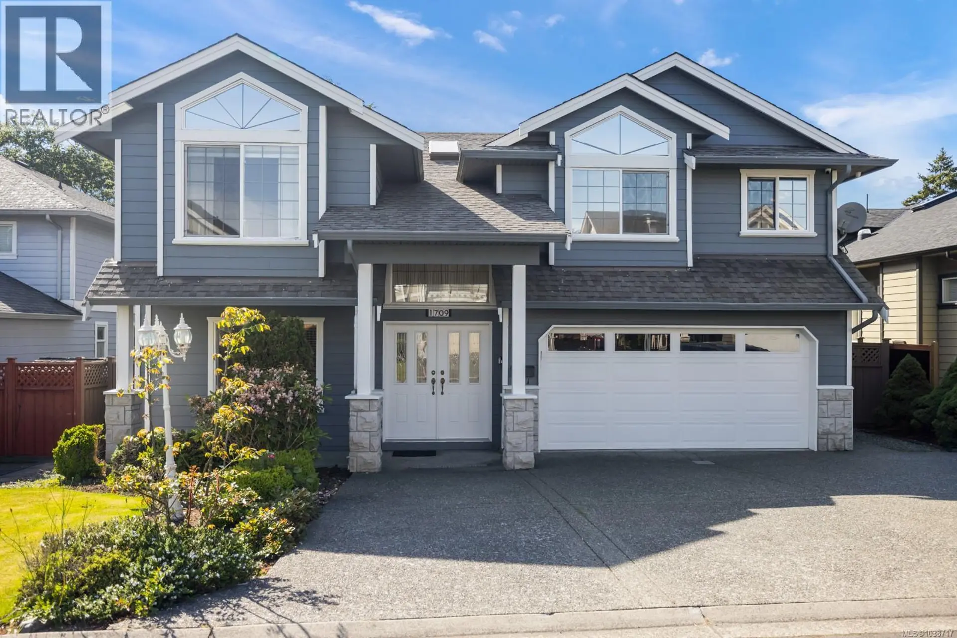 Property at 1709 Mamich Cir, Saanich, BC