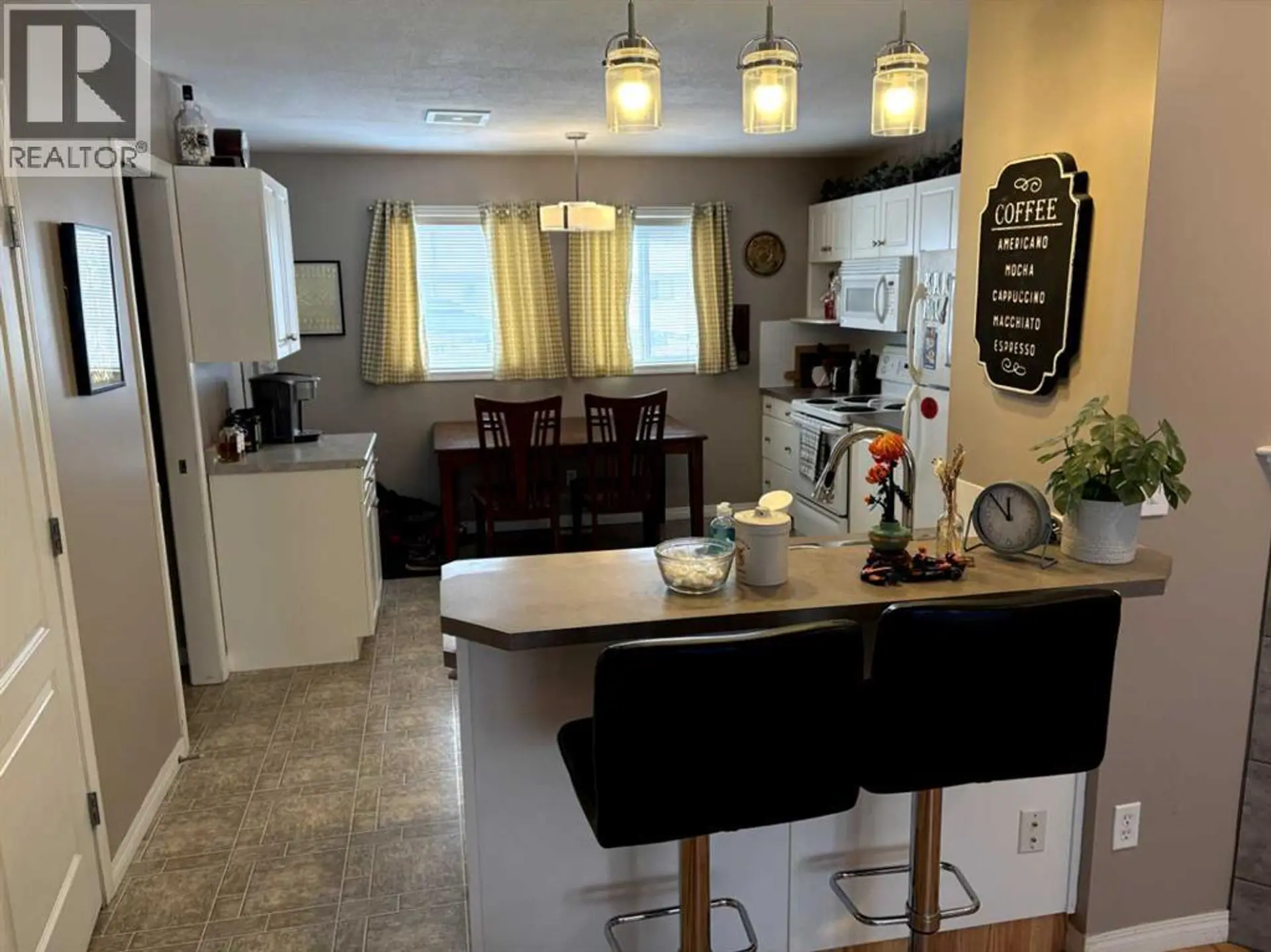 #47 33 Donlevy Avenue - Image 5