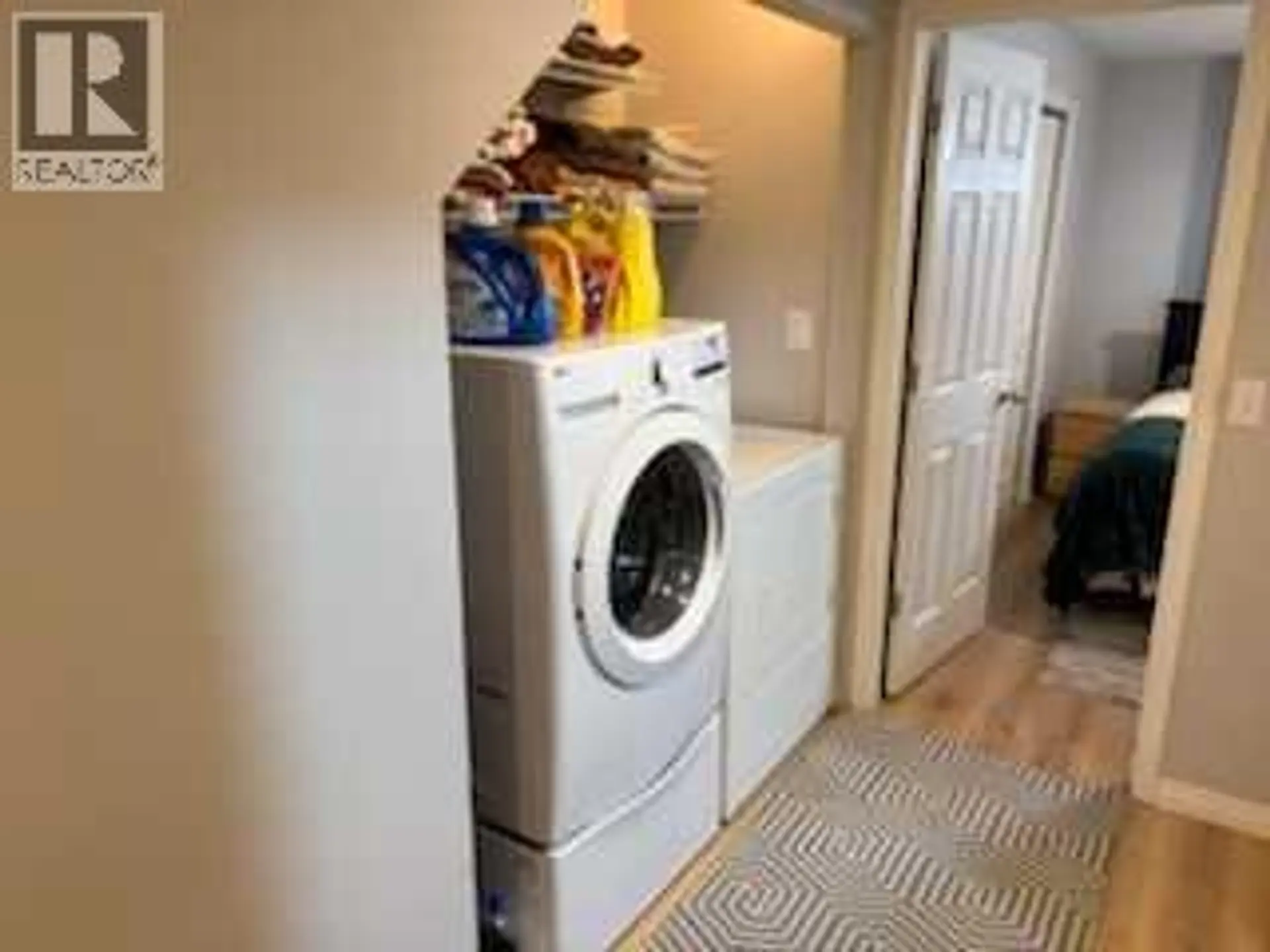 #47 33 Donlevy Avenue - Image 13