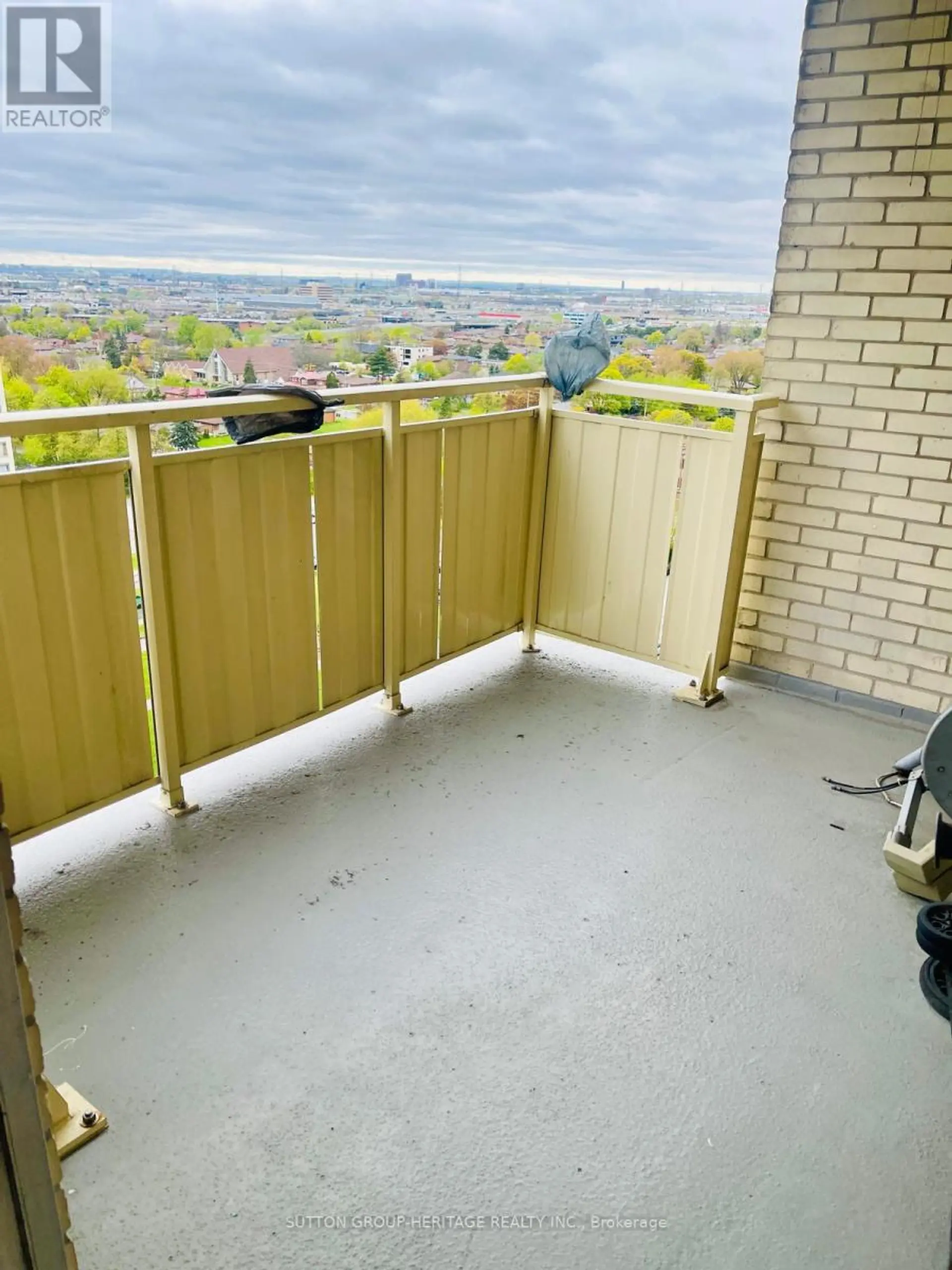 #1613 320 DIXON ROAD - Image 6
