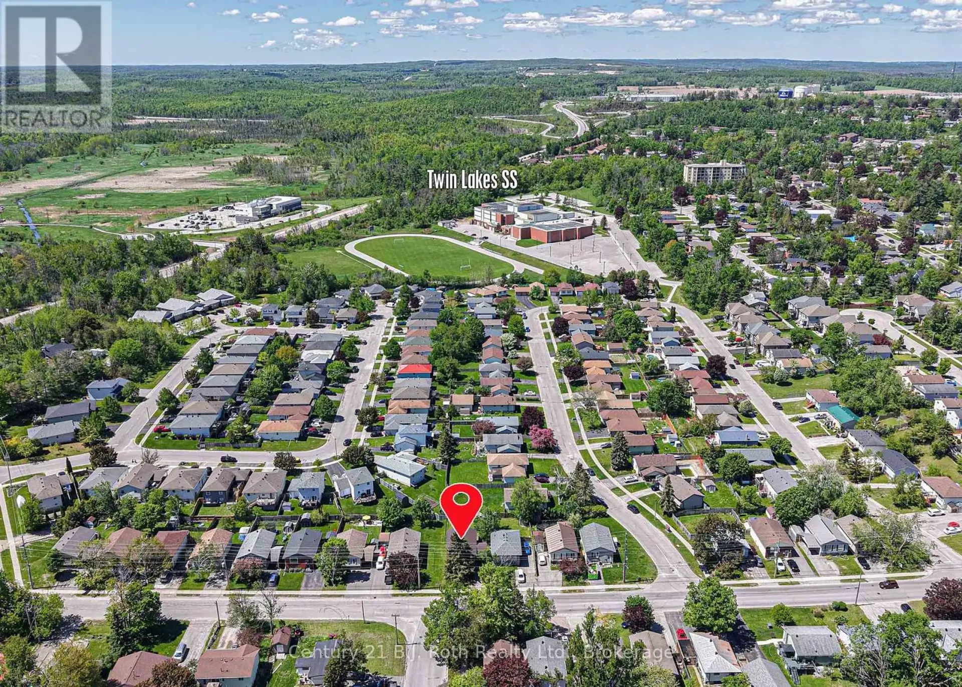 211 WESTMOUNT DRIVE S - Image 9