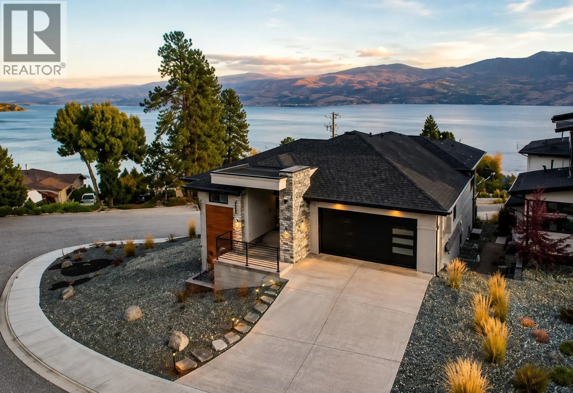 Property at 3953 Beachview Drive, West Kelowna, BC
