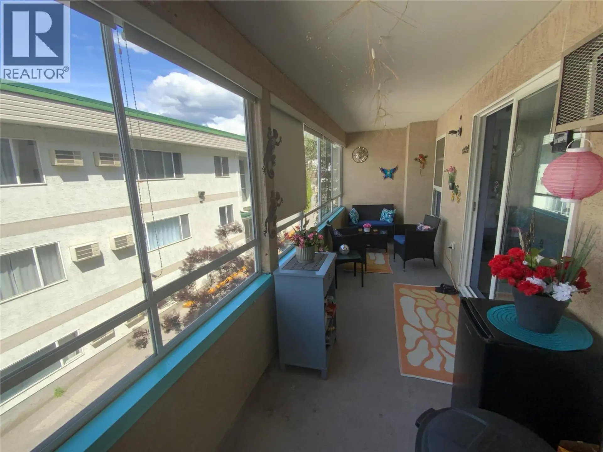 #204 865 Main Street - Image 11
