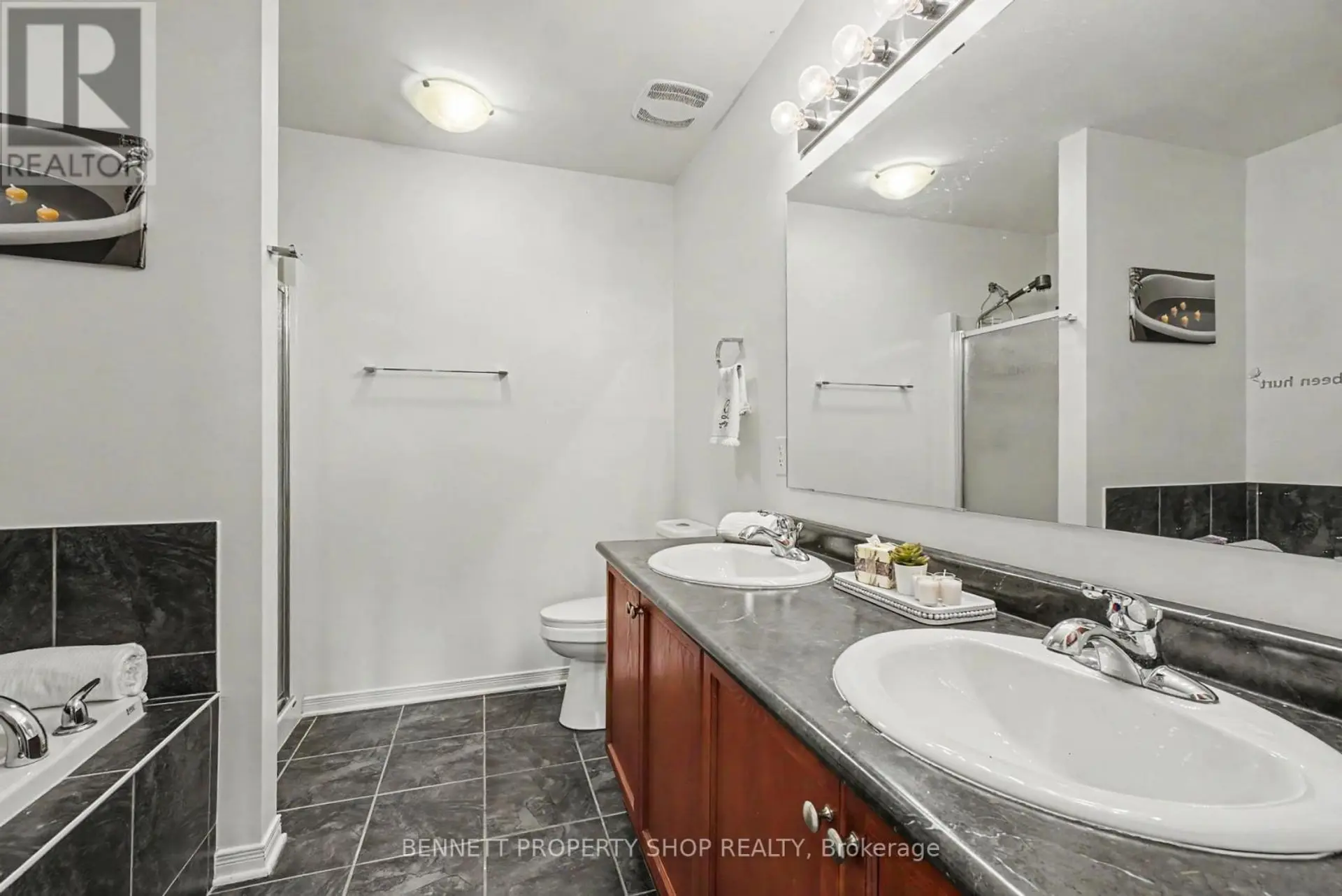 330 LAGUNA STREET - Image 9
