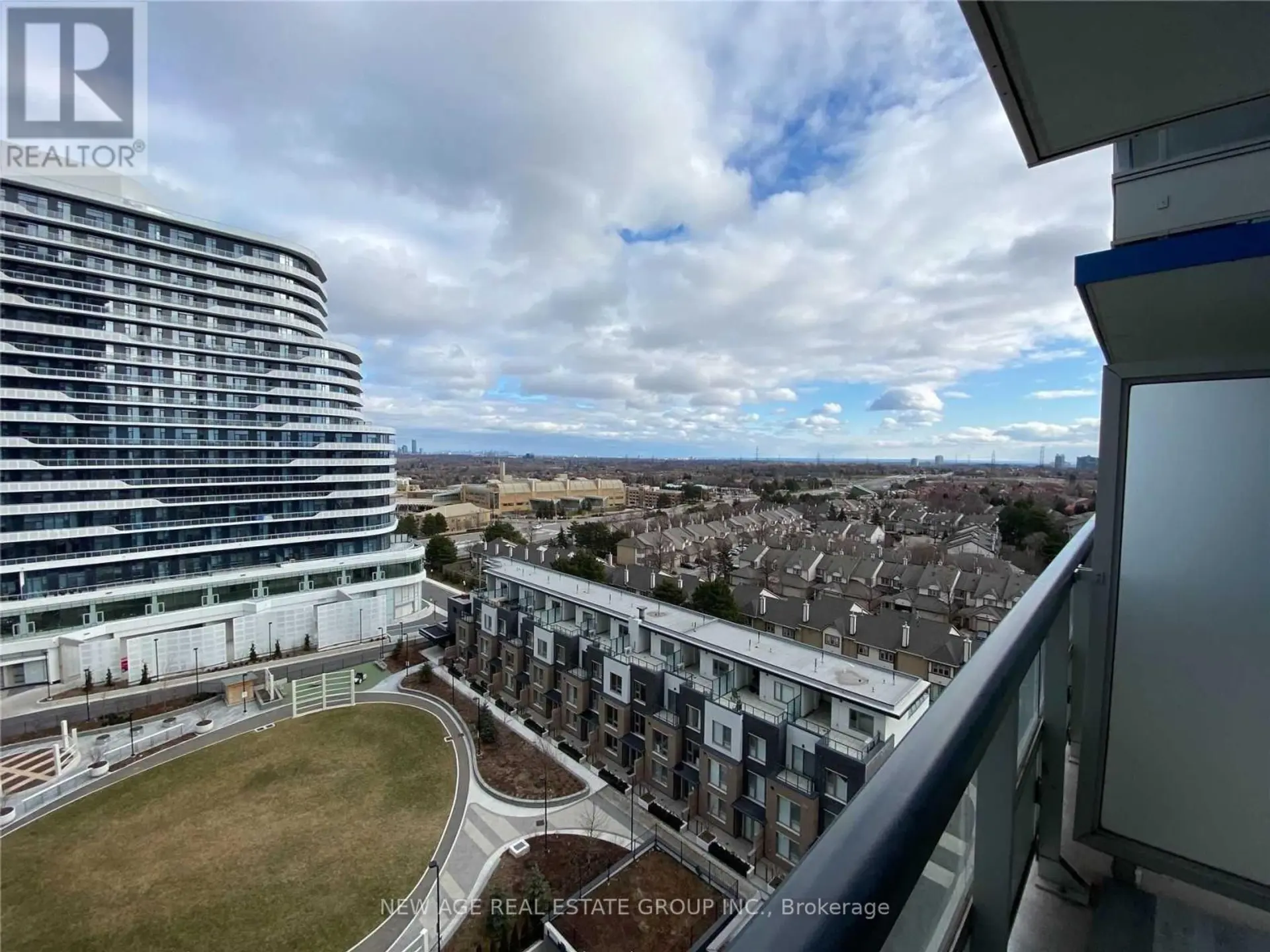 #1001 2560 EGLINTON AVENUE W - Image 16