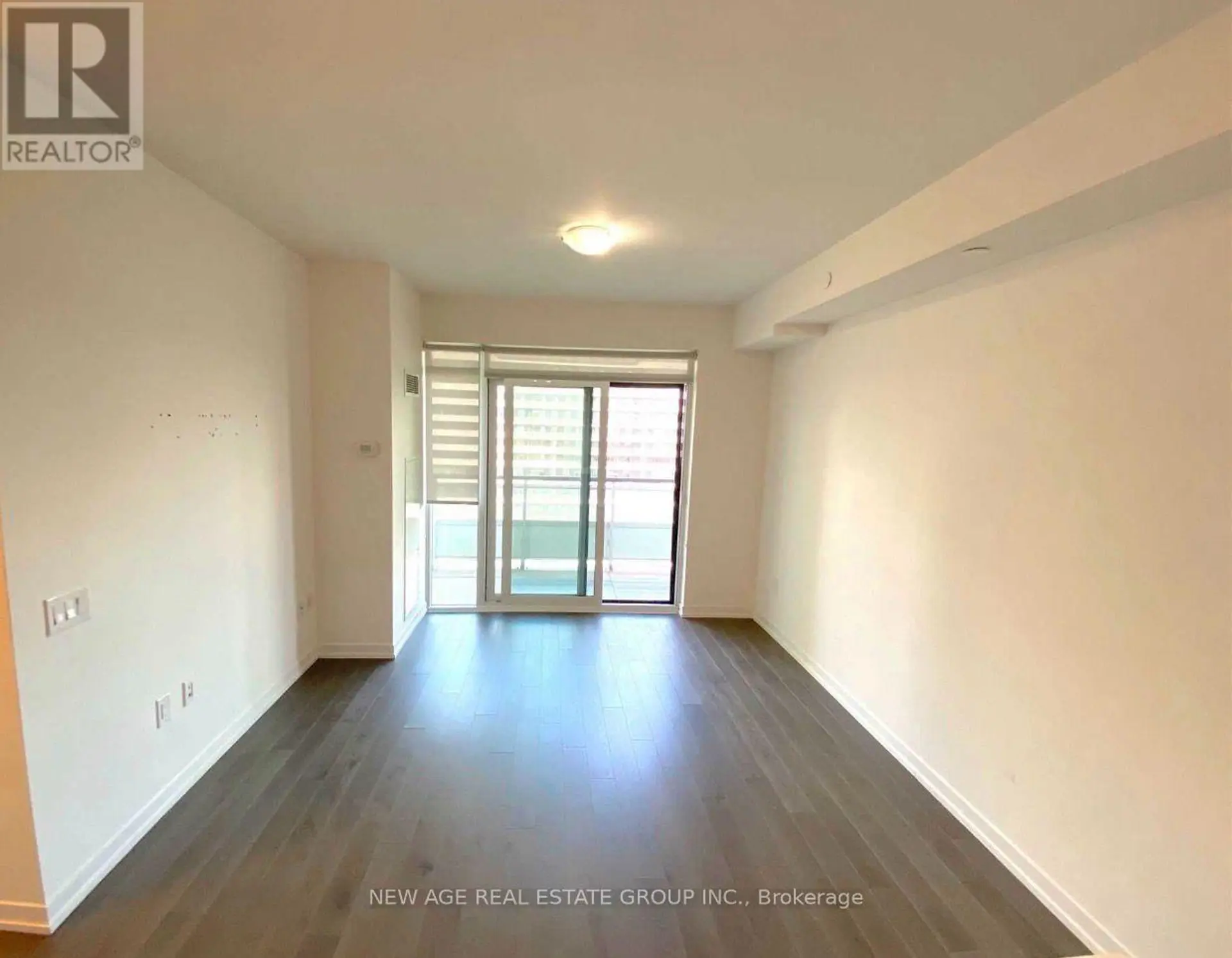 #1001 2560 EGLINTON AVENUE W - Image 7