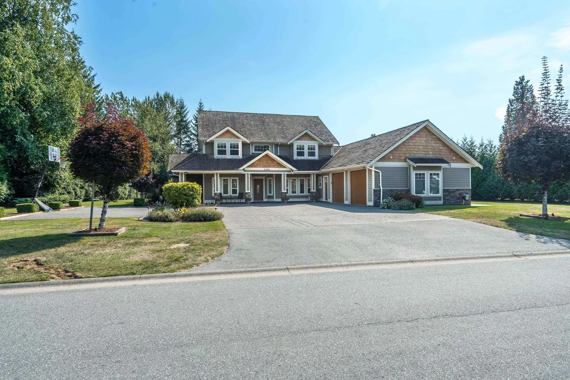 Property at 31706 Kenney Avenue, Mission, BC