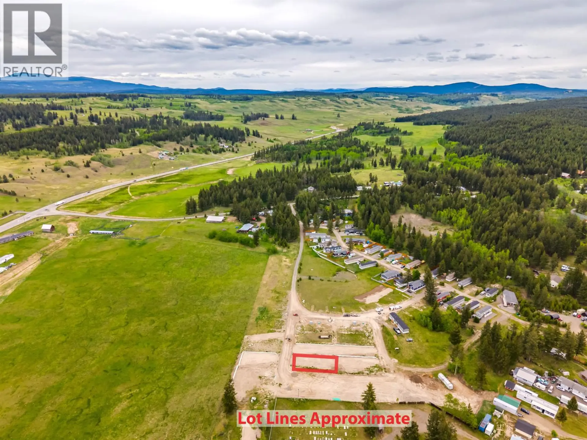 #59 4072 LAC LA HACHE STATION ROAD - Image 2