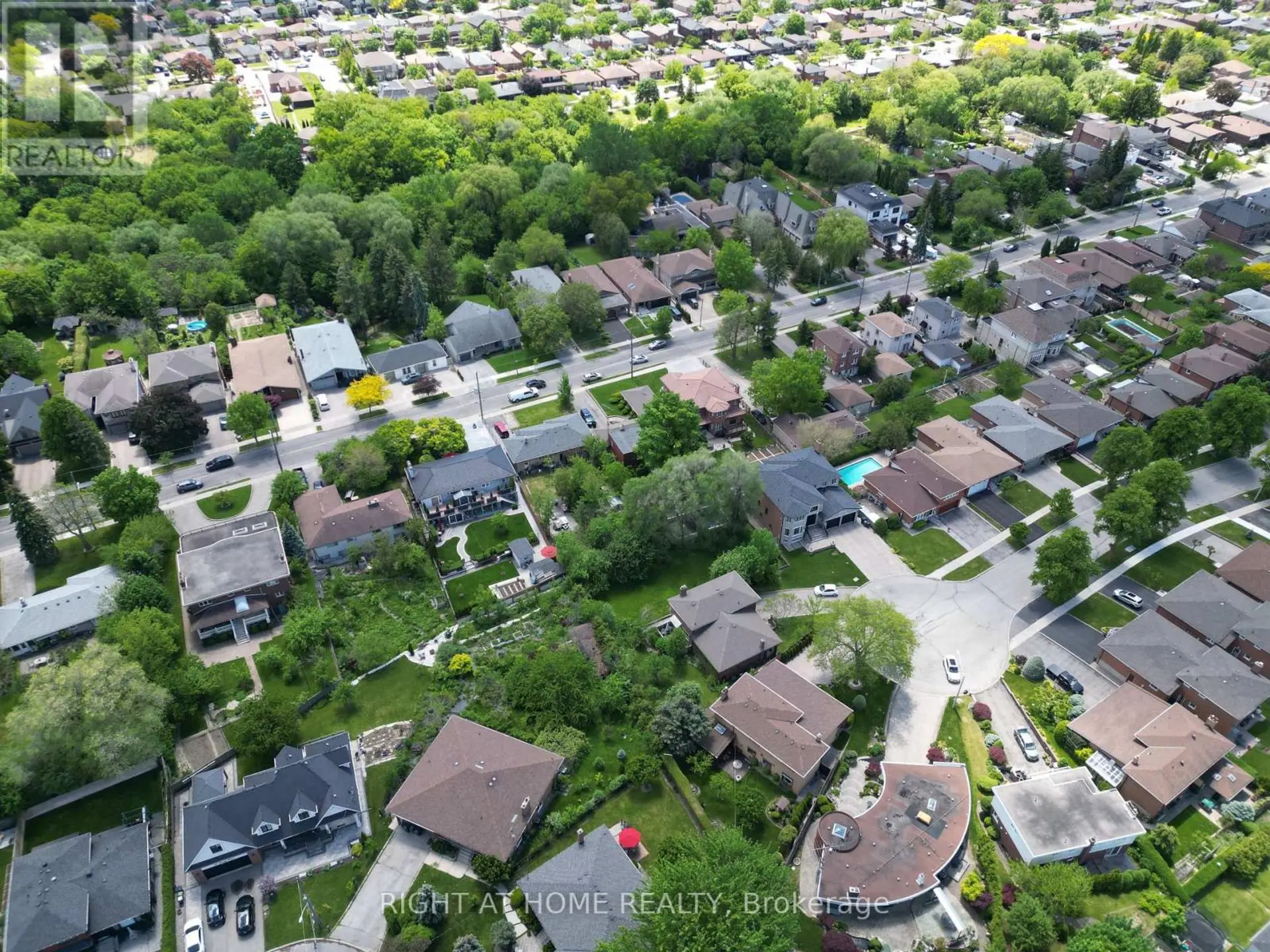 362 MAPLE LEAF DRIVE - Image 10