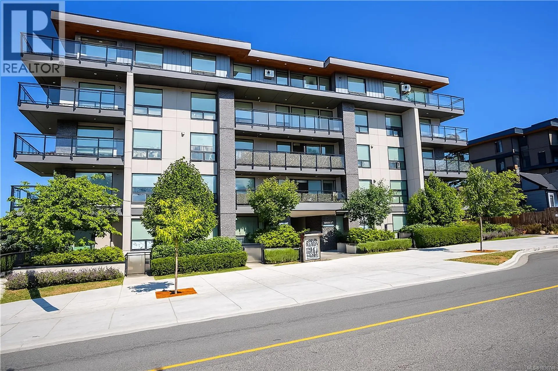 Property at #306 119 Haliburton St, Nanaimo, BC