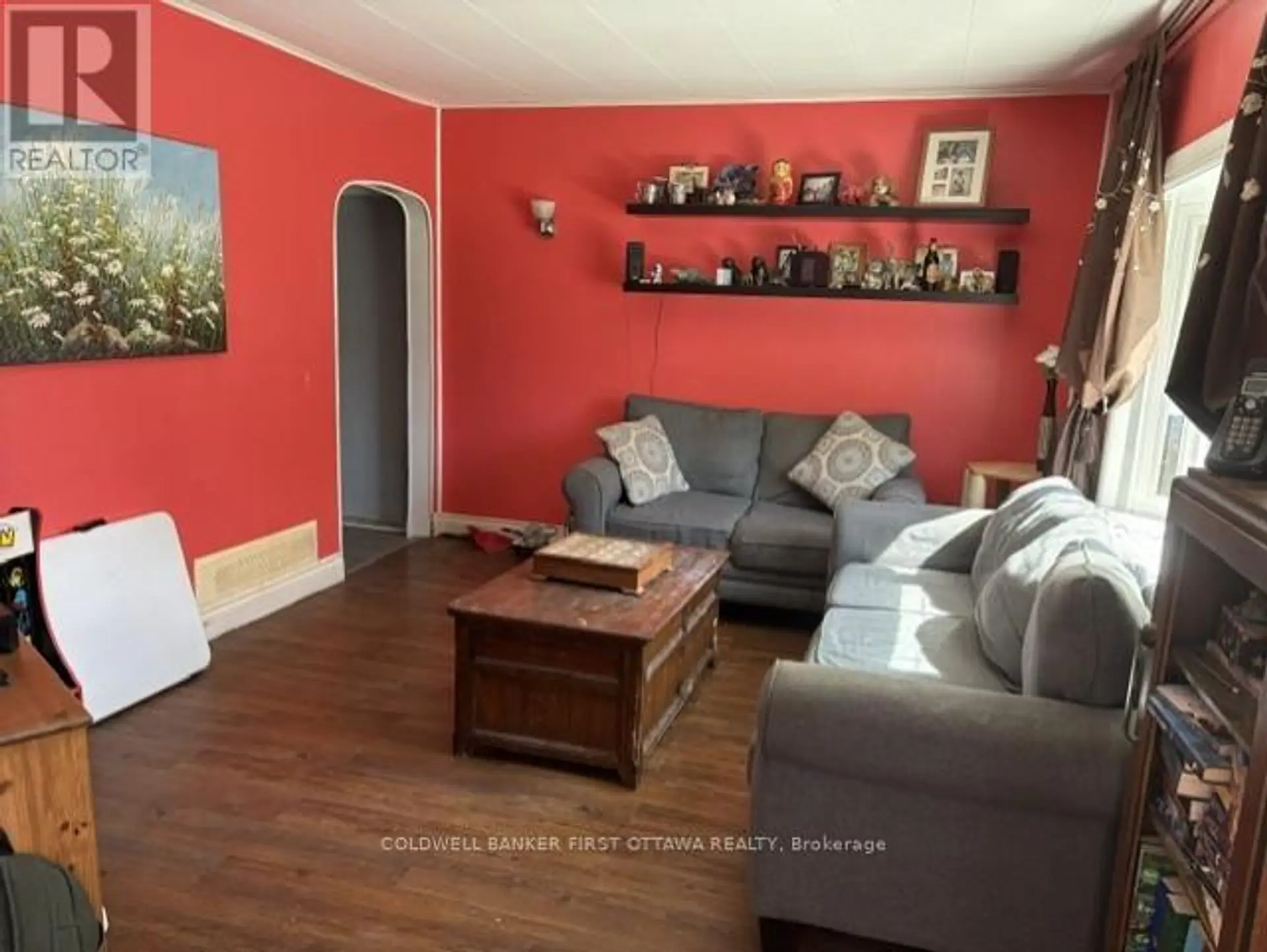 185 COMPTON AVENUE - Image 4