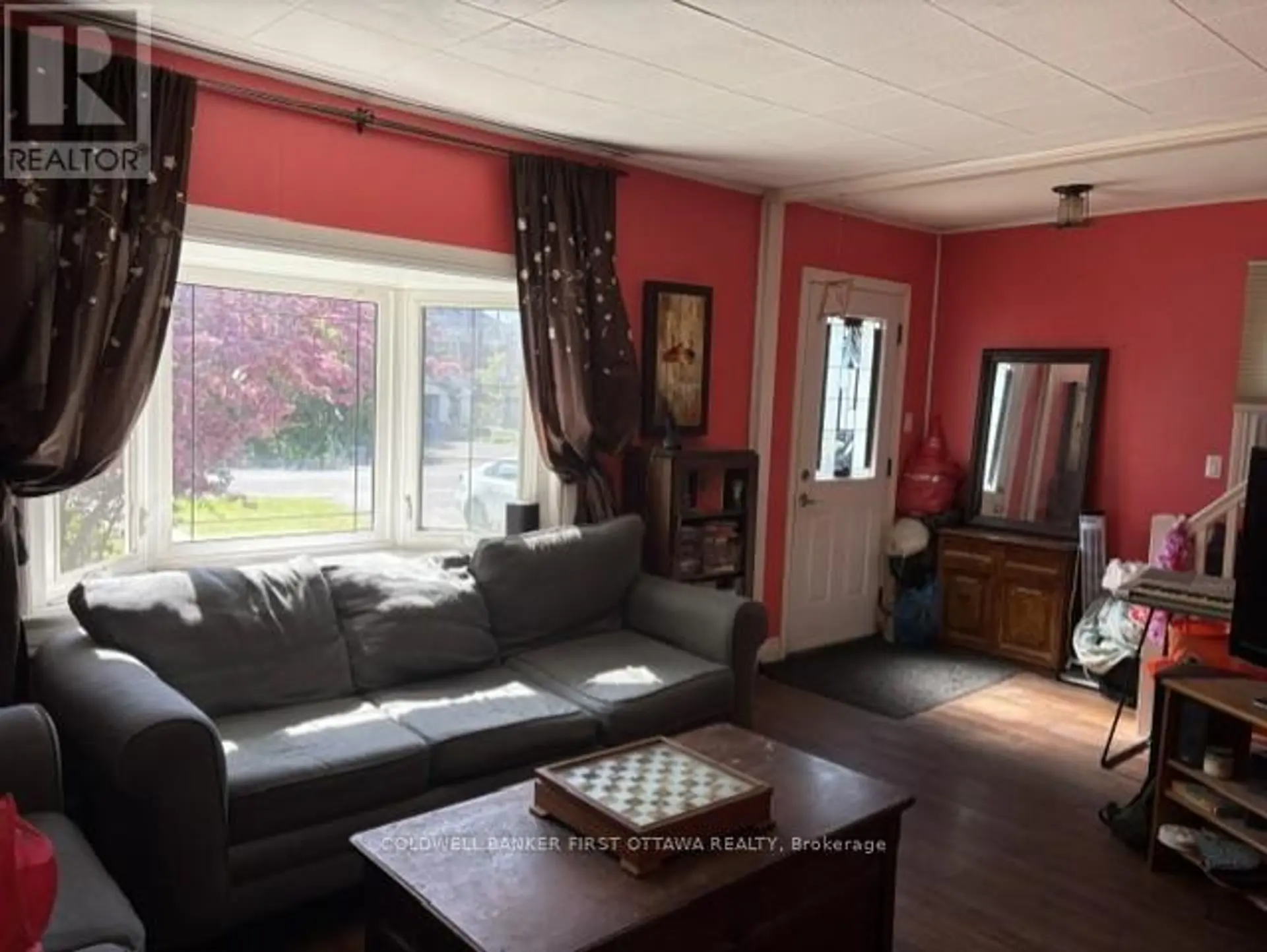185 COMPTON AVENUE - Image 3