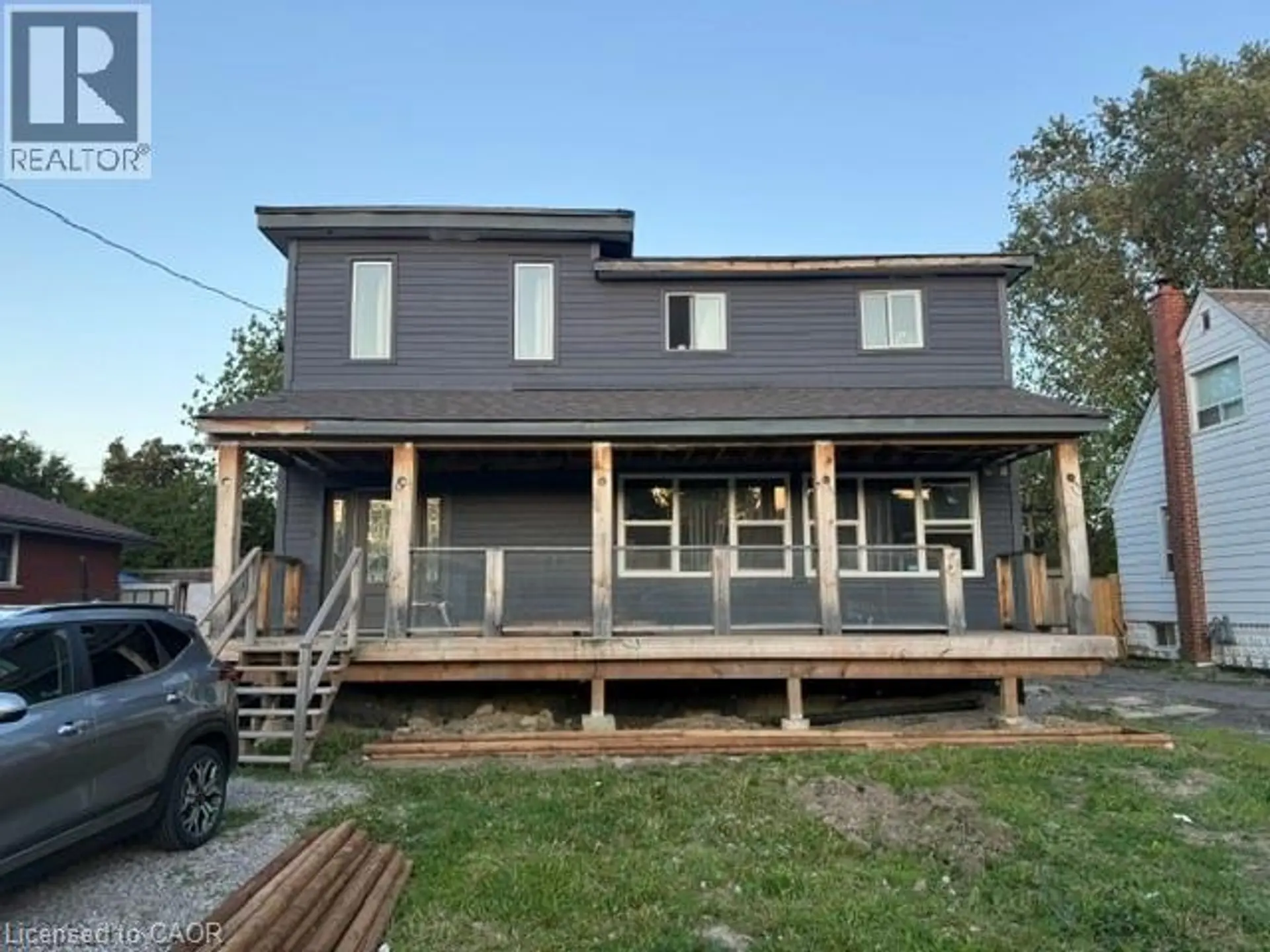 93 HOWARD Avenue - Image 1