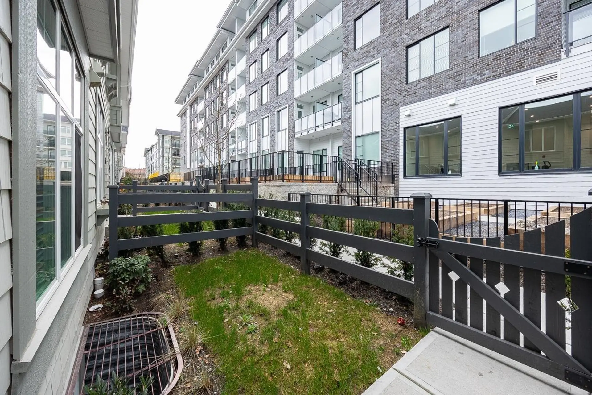 #4 13629 81a Avenue - Image 3