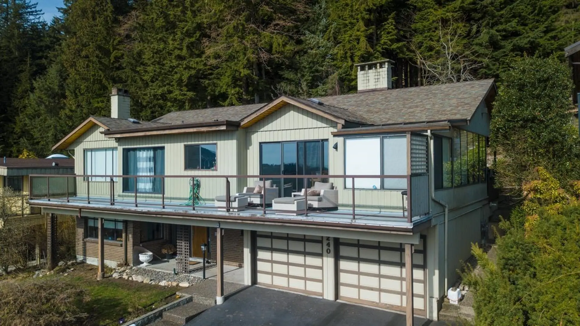 5240 Malaspina Place - Image 3