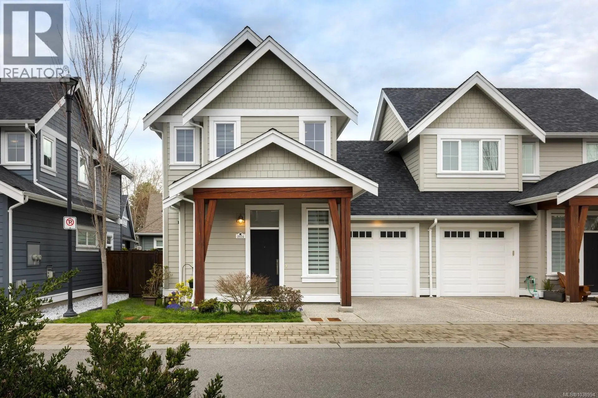 Property at 2034 Seawind Way, Sidney, BC
